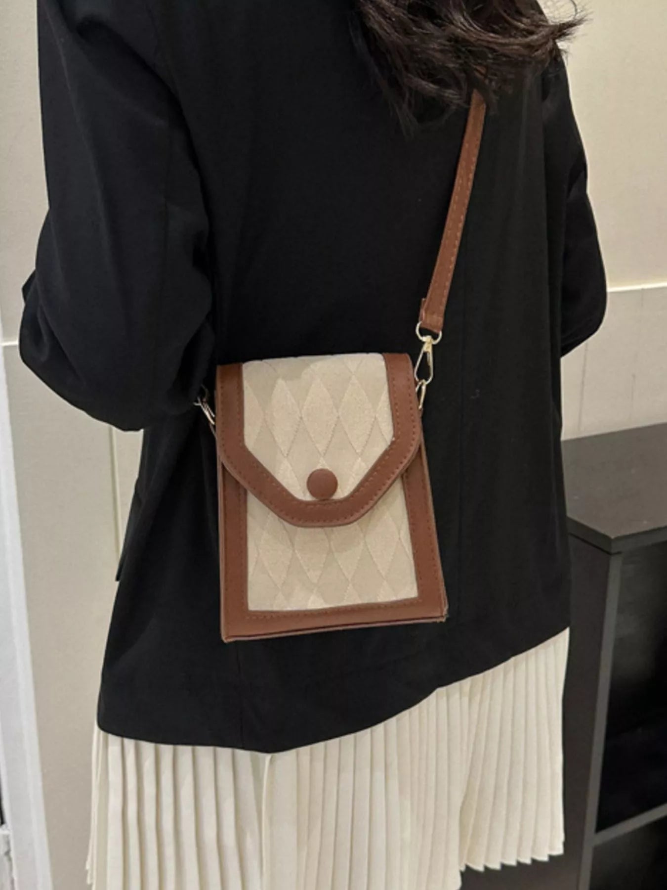 Adjustable Strap Flap Crossbody Bag - Flip Flop Dynasty