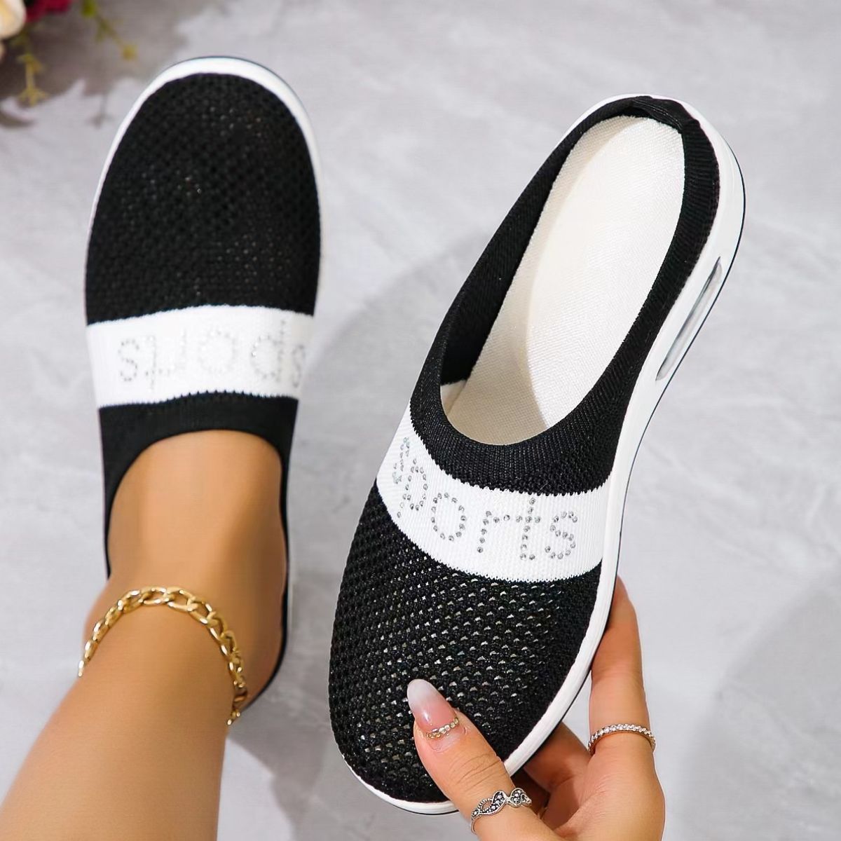 Breathable Mesh Round Toe Sandals - Flip Flop Dynasty