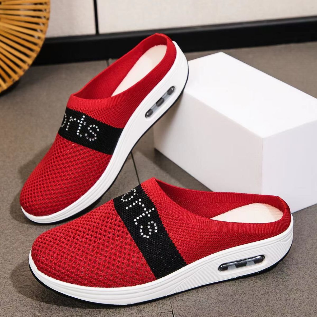 Breathable Mesh Round Toe Sandals - Flip Flop Dynasty