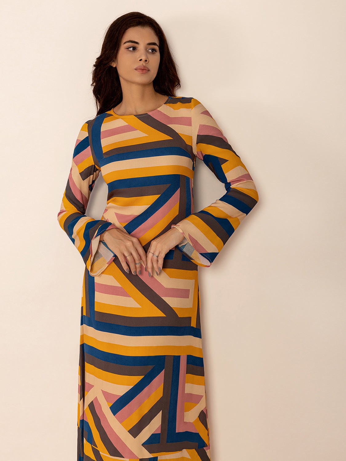 Contrast Round Neck Flare Sleeve Midi Dress - Flip Flop Dynasty