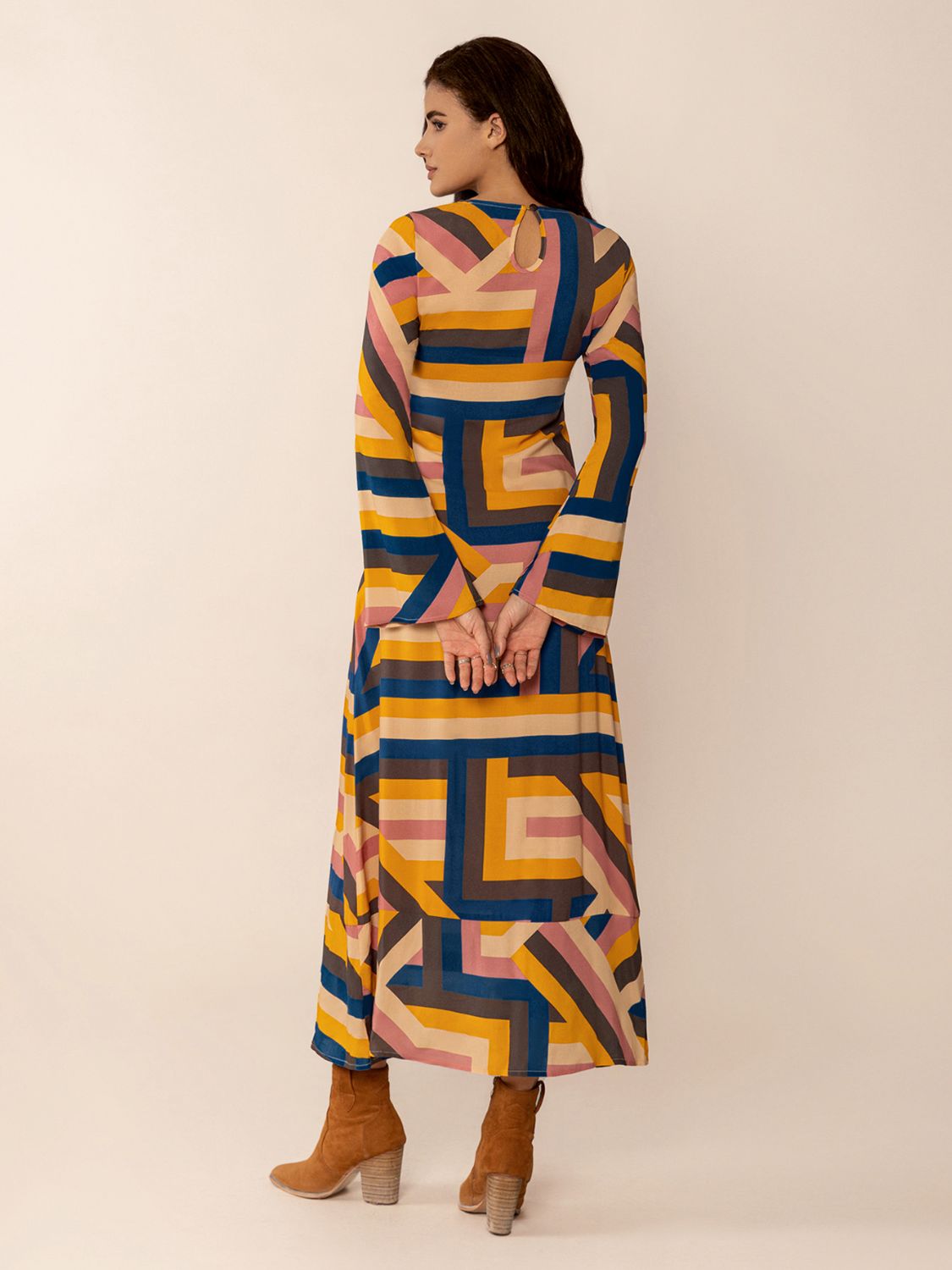 Contrast Round Neck Flare Sleeve Midi Dress - Flip Flop Dynasty
