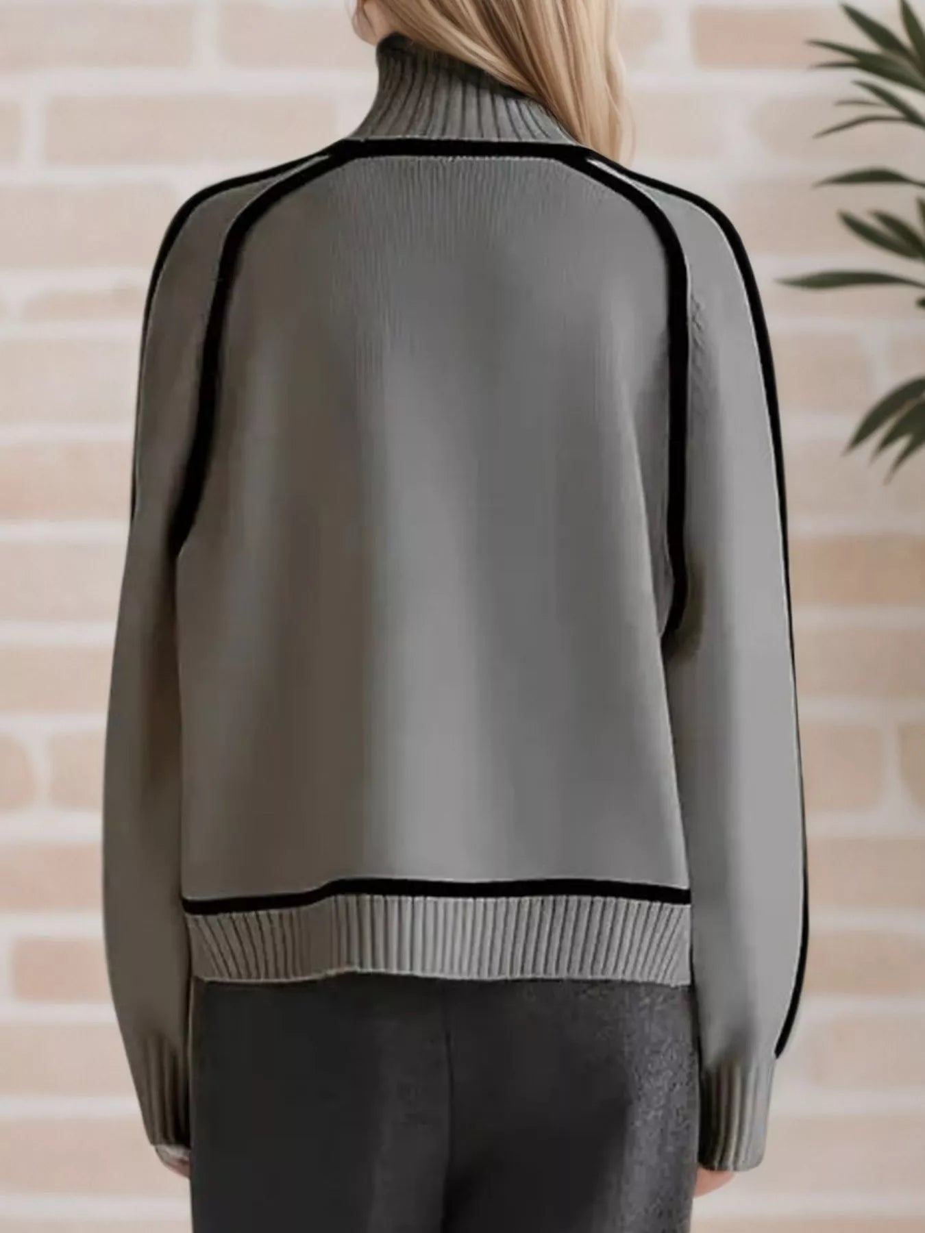 Contrast Trim Turtleneck Sweater - Flip Flop Dynasty