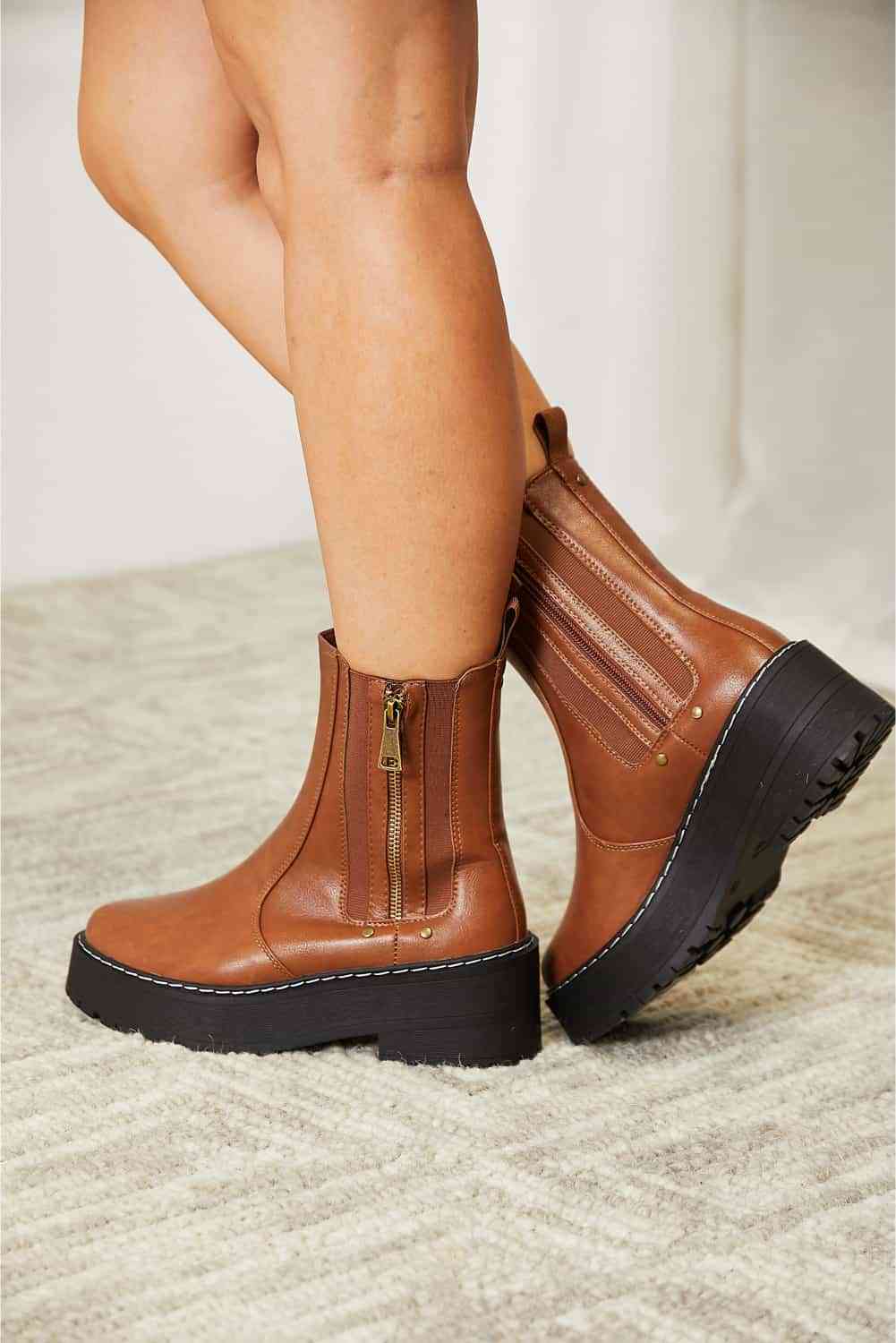 Forever Link Side Zip Platform Boots - Flip Flop Dynasty