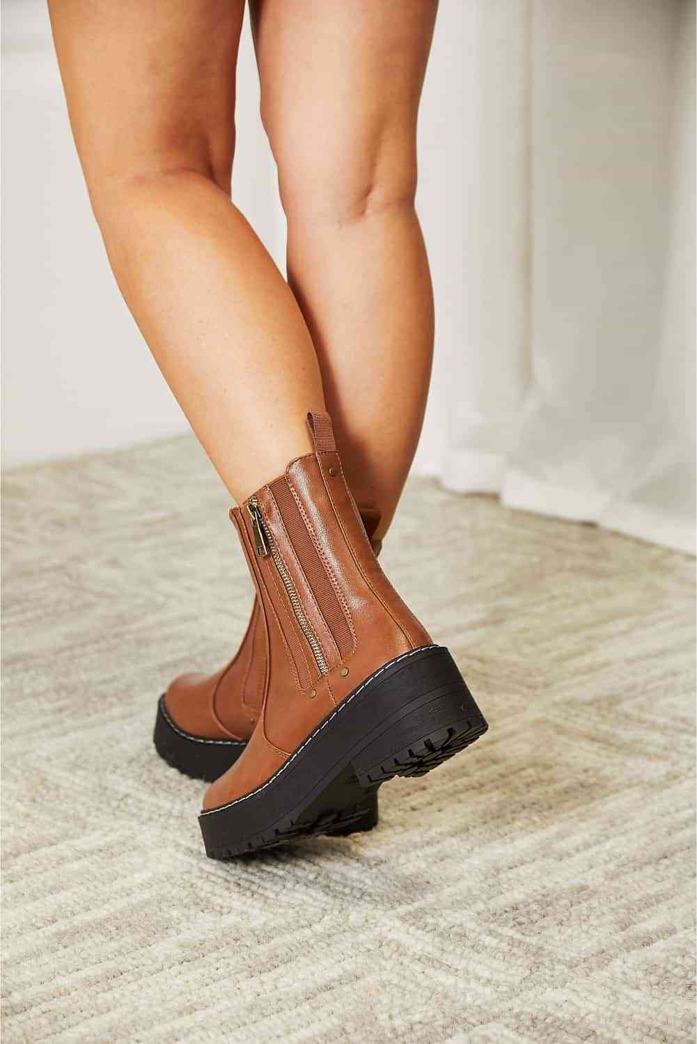 Forever Link Side Zip Platform Boots - Flip Flop Dynasty
