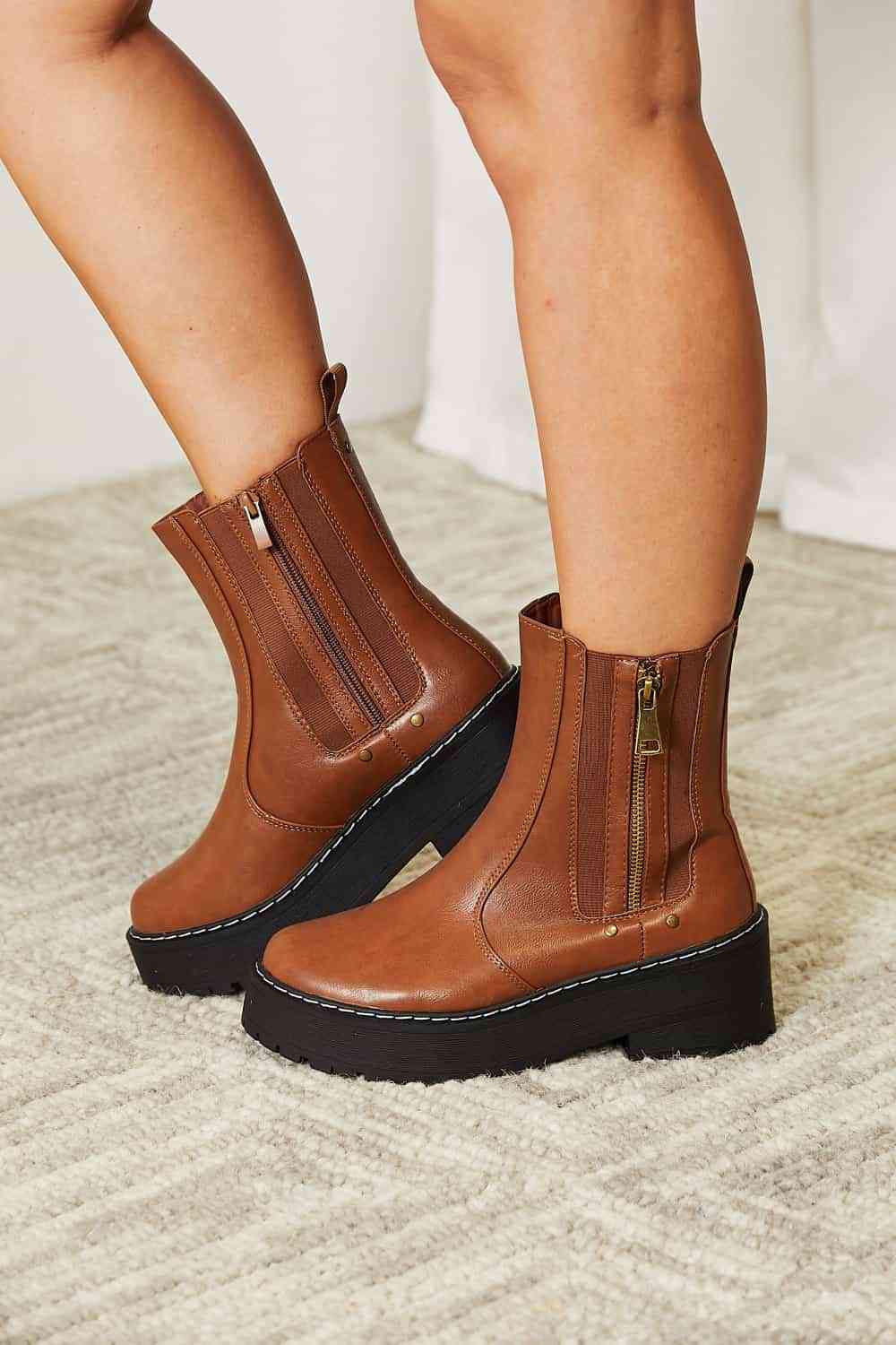 Forever Link Side Zip Platform Boots - Flip Flop Dynasty