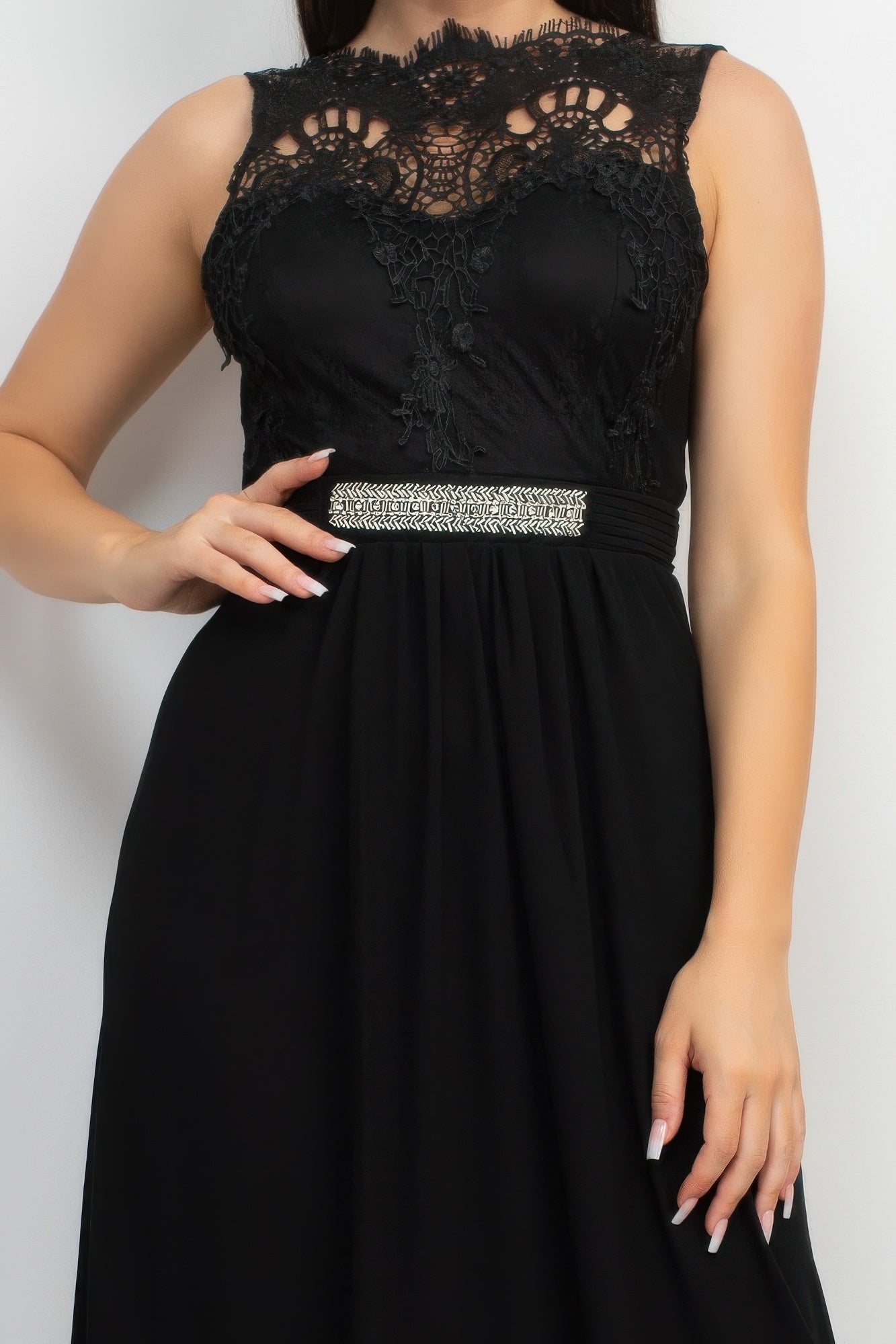 Jewel Waist - tie Lace Maxi Dress - Flip Flop Dynasty
