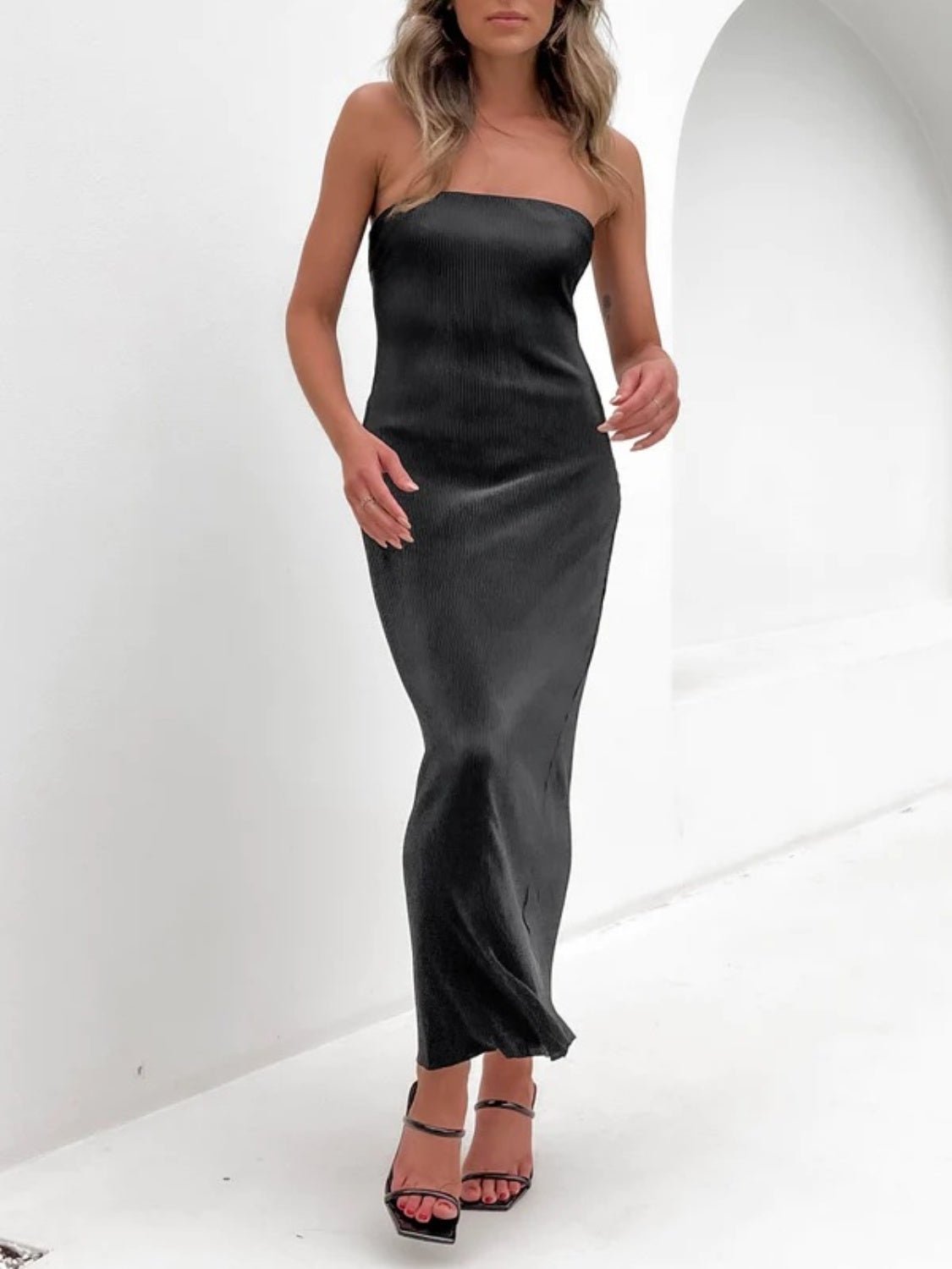 Lace - Up Back Tube Maxi Dress - Flip Flop Dynasty