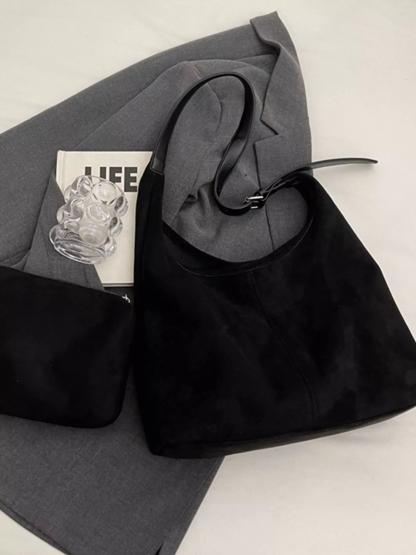 Lightweight Adjustable Strap Handbag - Flip Flop Dynasty