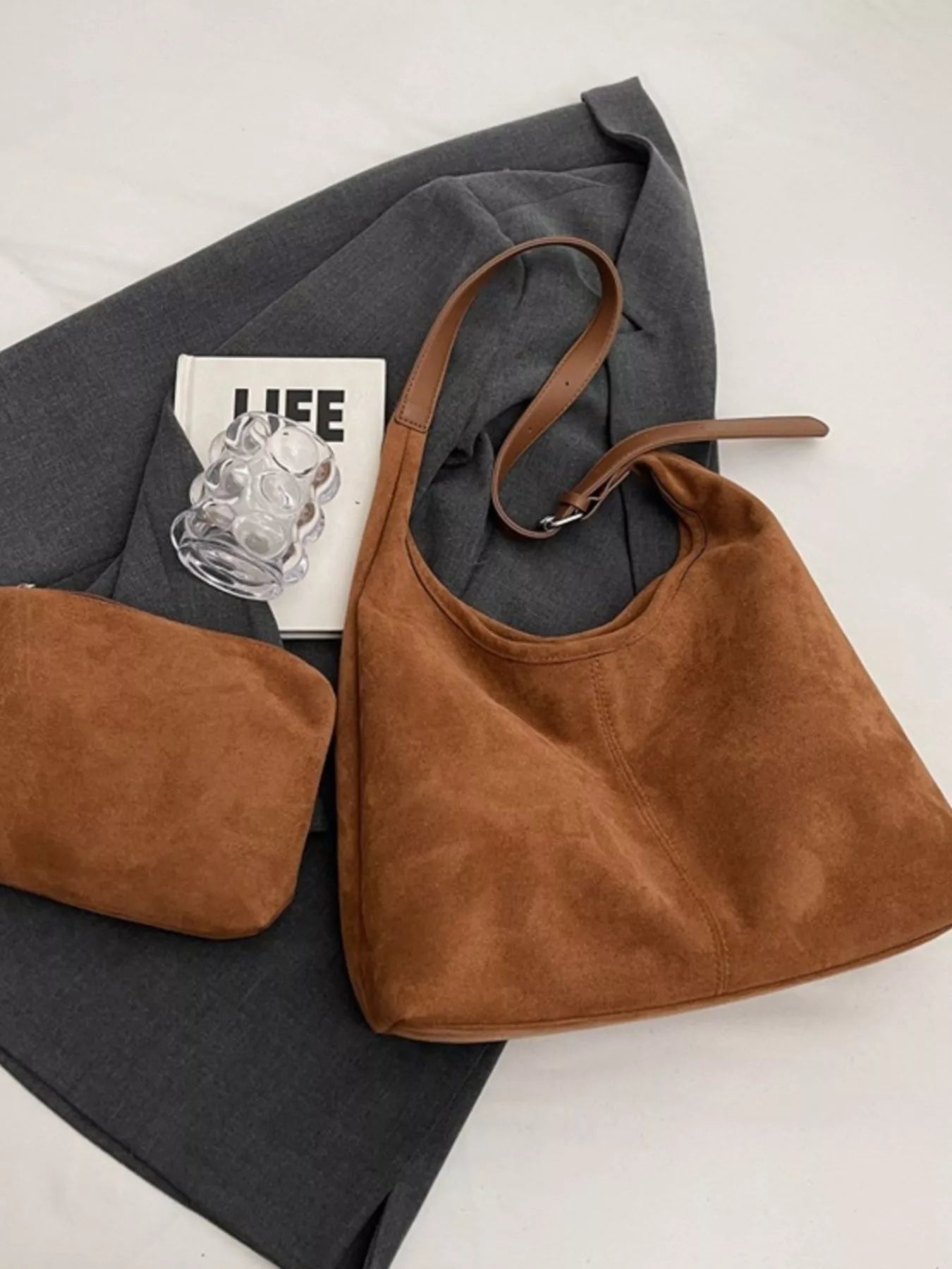 Lightweight Adjustable Strap Handbag - Flip Flop Dynasty