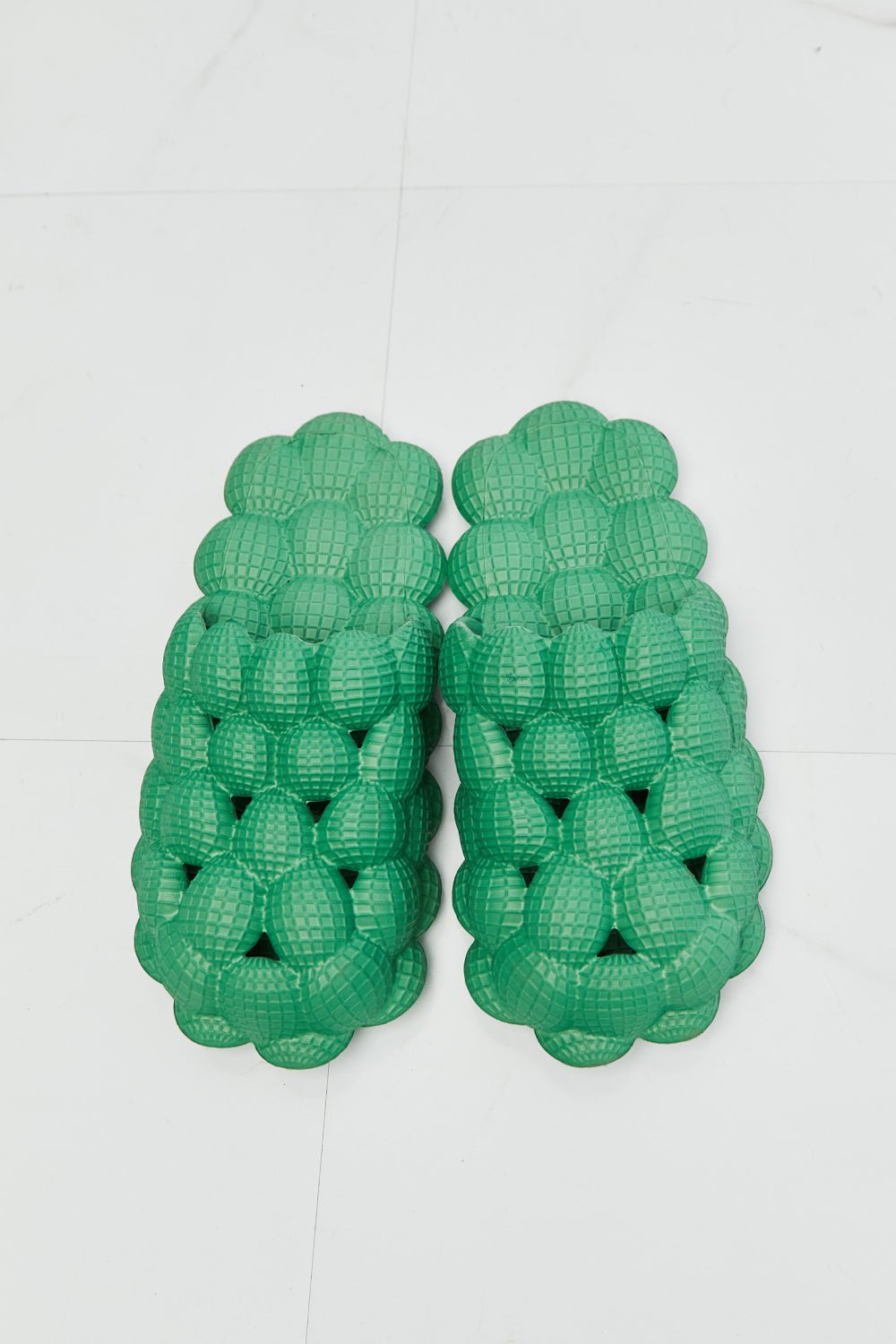 NOOK JOI Laid Back Bubble Slides in Green - Flip Flop Dynasty