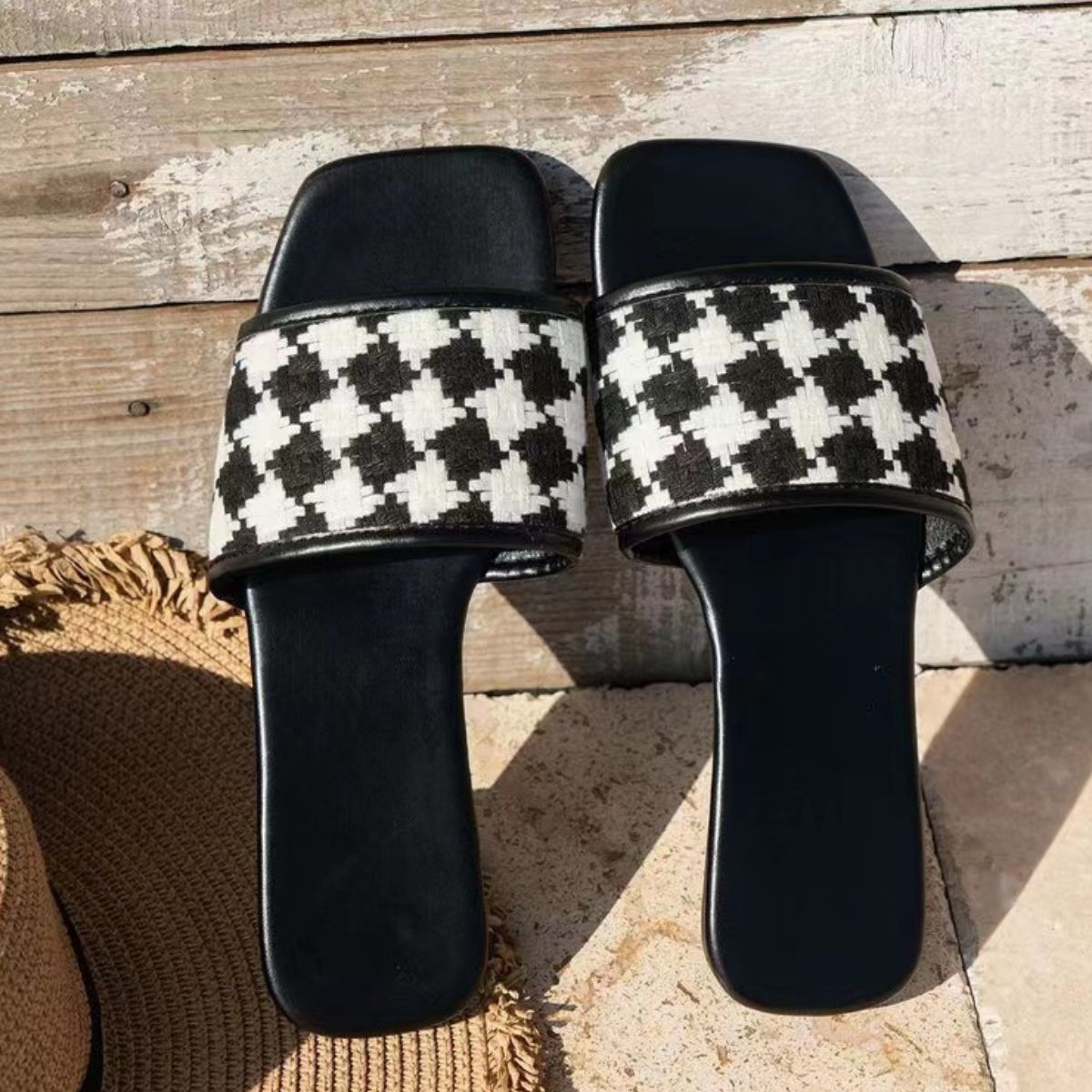 Plaid Open Toe Flat Sandals - Flip Flop Dynasty