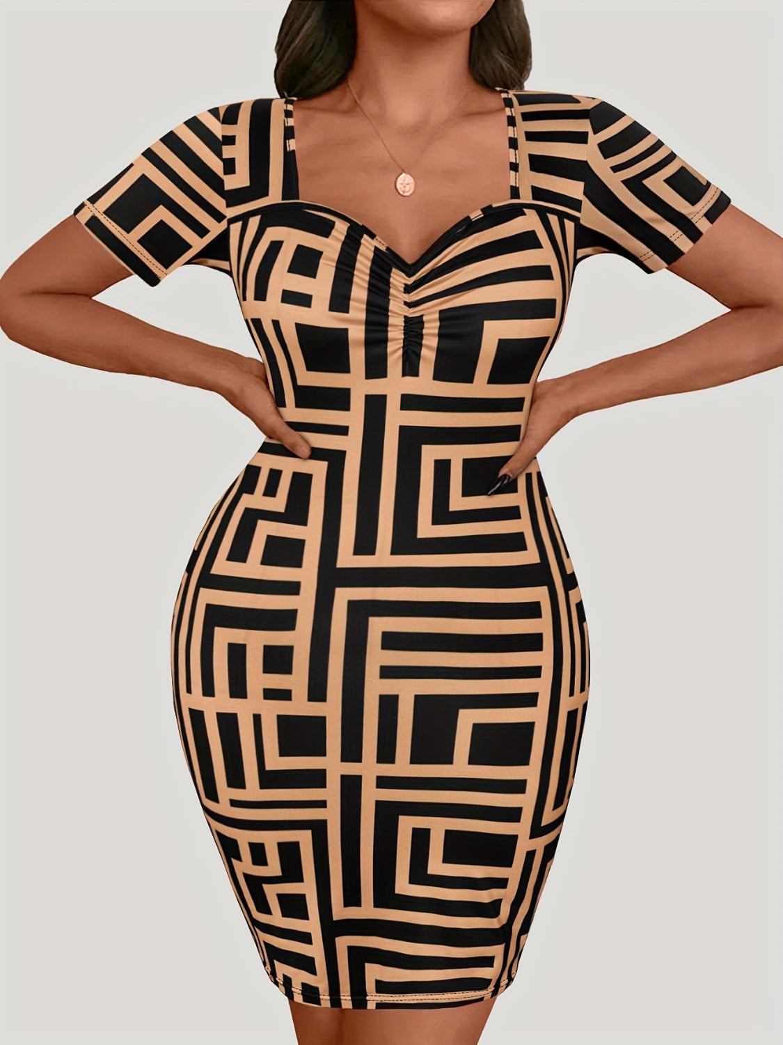 Plus Size Sweetheart Neck Short Sleeve Mini Dress - Flip Flop Dynasty