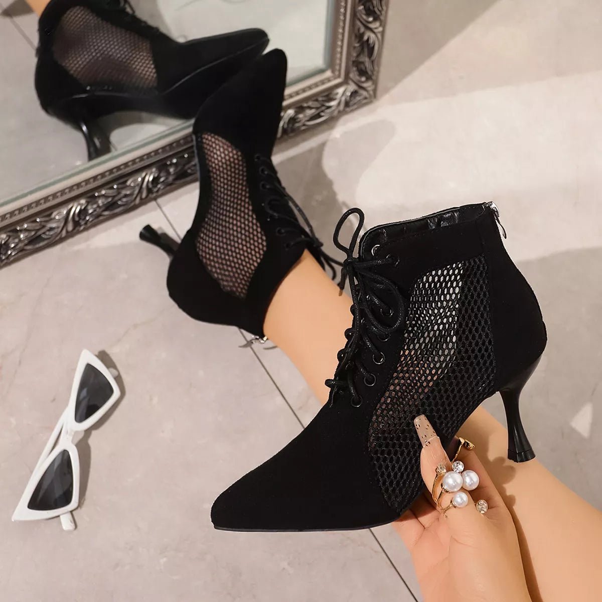 Point Toe Stiletto Pumps - Flip Flop Dynasty