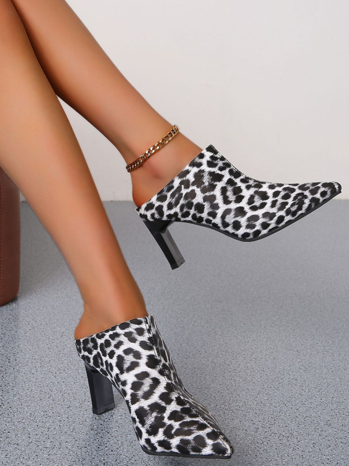 PU Leather Leopard Point Toe Pumps - Flip Flop Dynasty