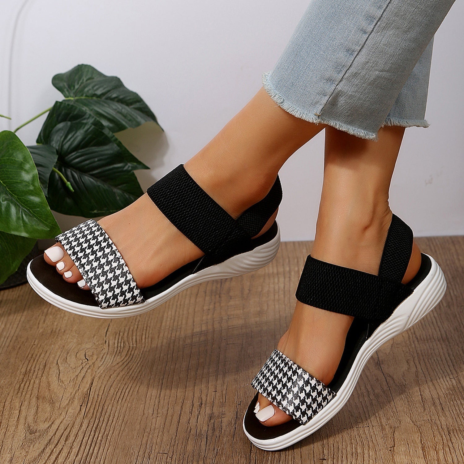 PU Leather Open Toe Low Heel Sandals - Flip Flop Dynasty