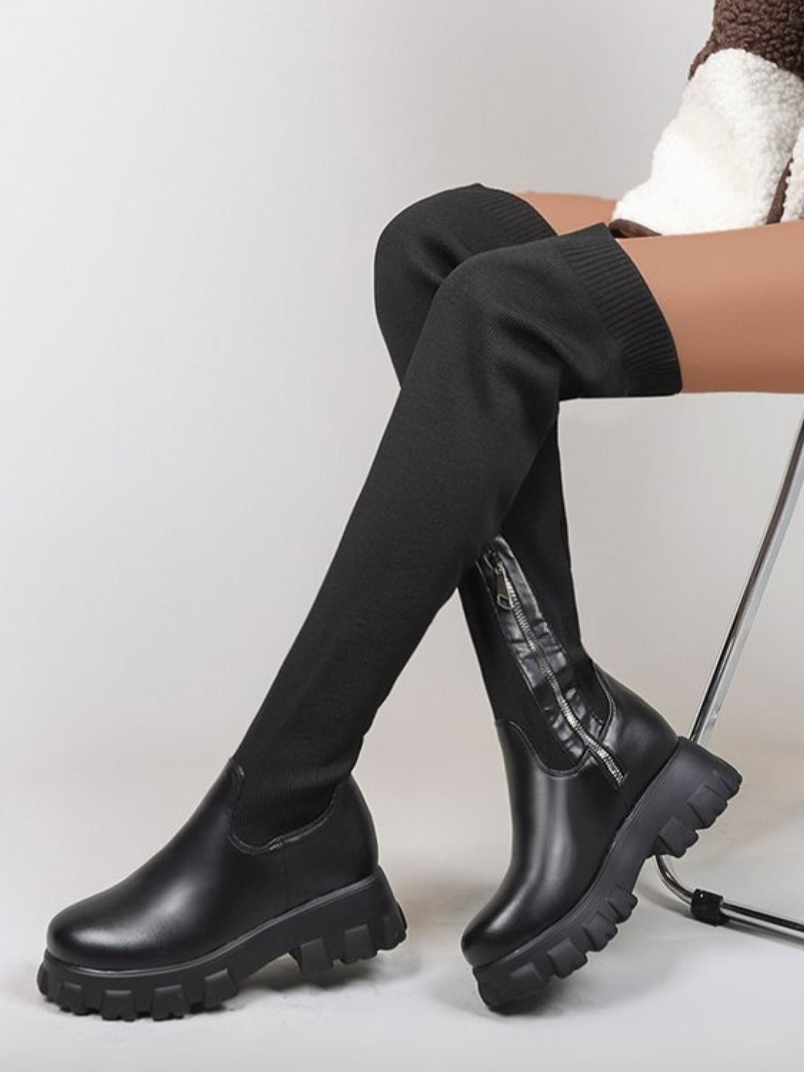 PU Leather Round Toe Platform Boots - Flip Flop Dynasty