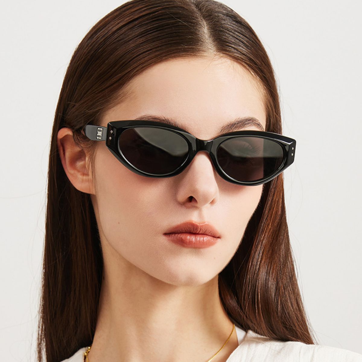 Retro Oval Frame Sunglasses - Flip Flop Dynasty