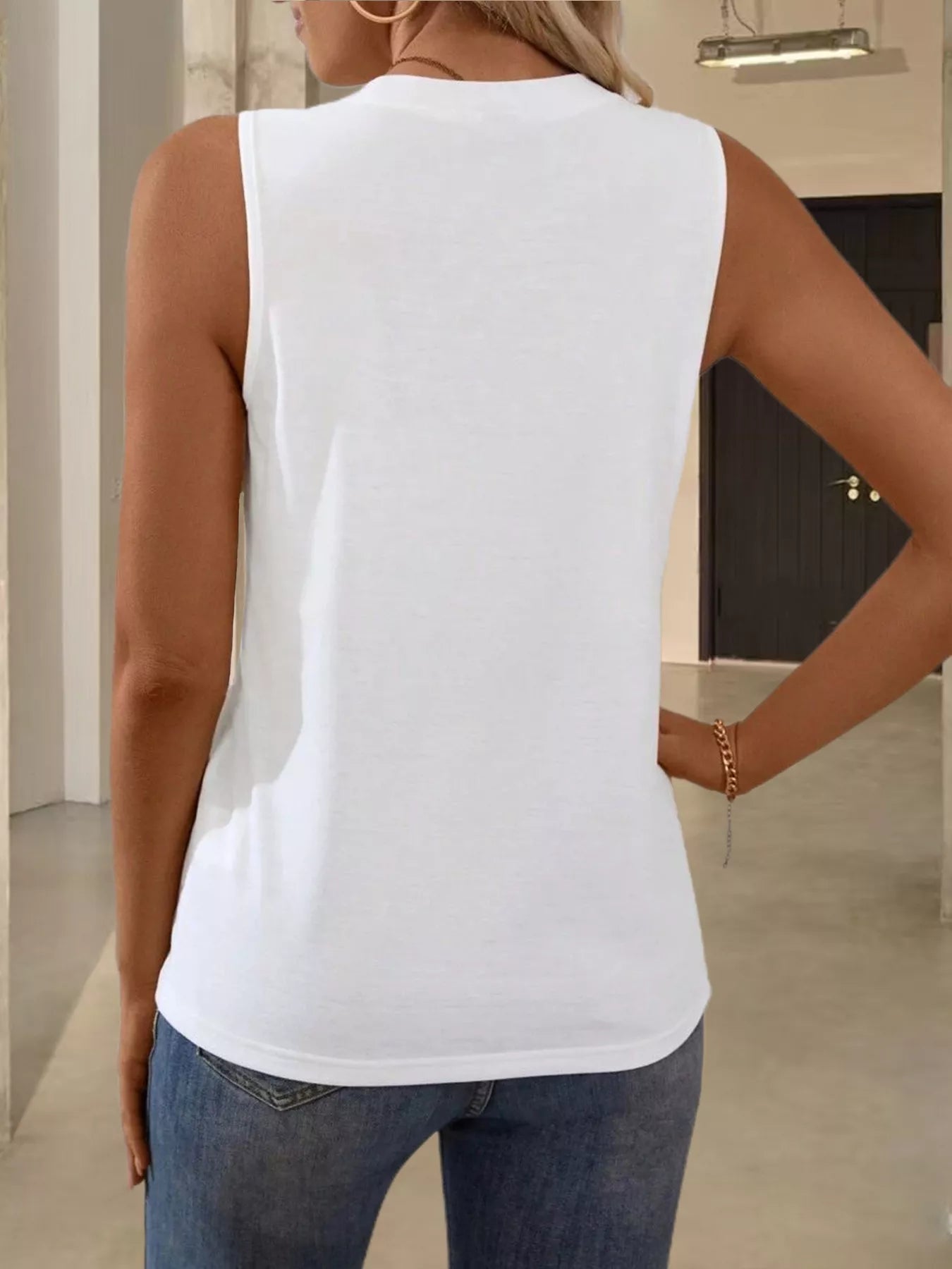 Round Neck Tank Top - Flip Flop Dynasty