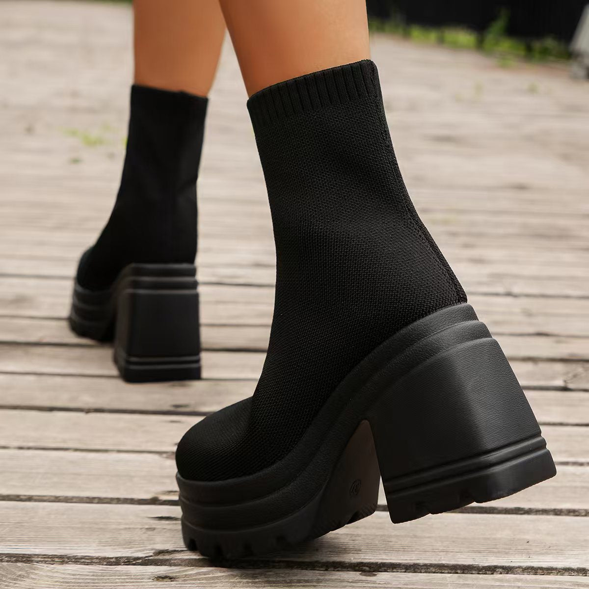 Round Toe Block Heel Boots - Flip Flop Dynasty