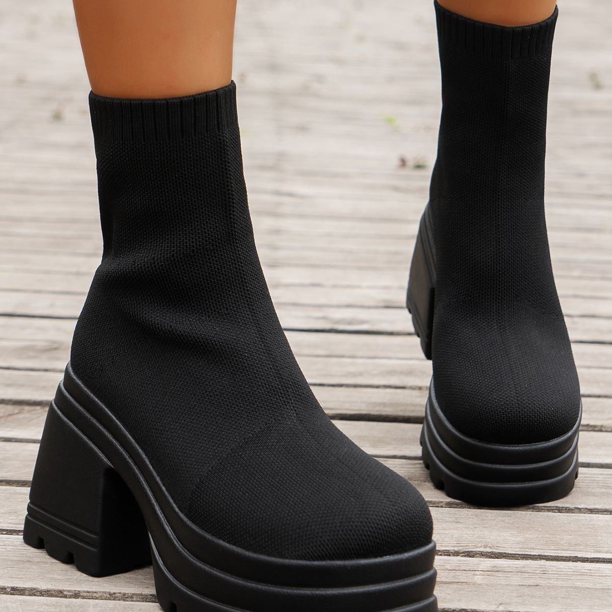 Round Toe Block Heel Boots - Flip Flop Dynasty