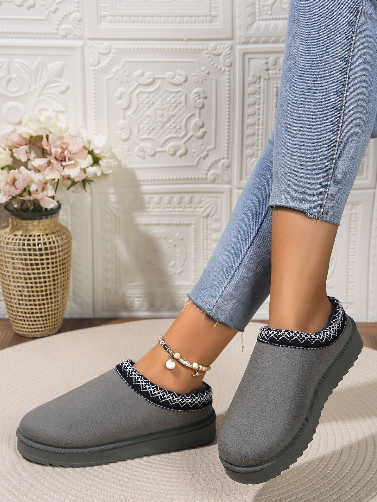 Round Toe Platform Slippers - Flip Flop Dynasty