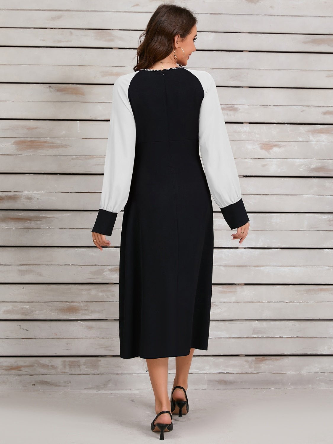 Ruched Contrast Long Sleeve Midi Dress - Flip Flop Dynasty