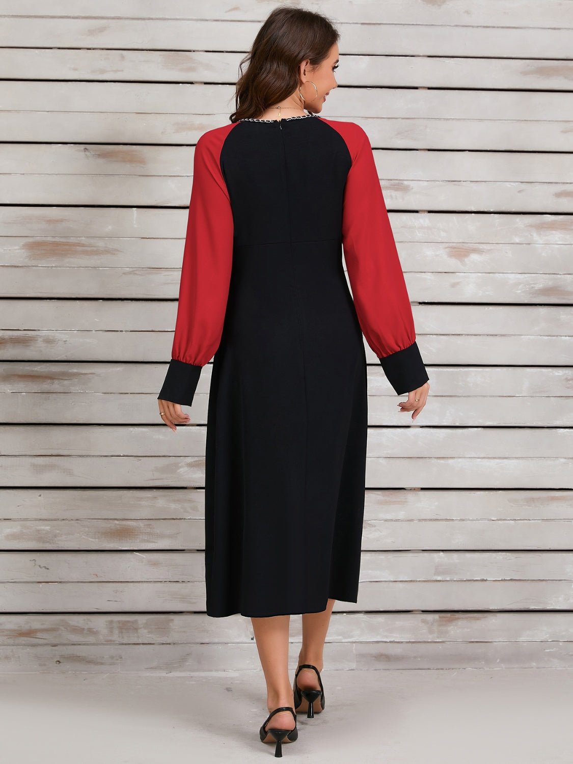 Ruched Contrast Long Sleeve Midi Dress - Flip Flop Dynasty