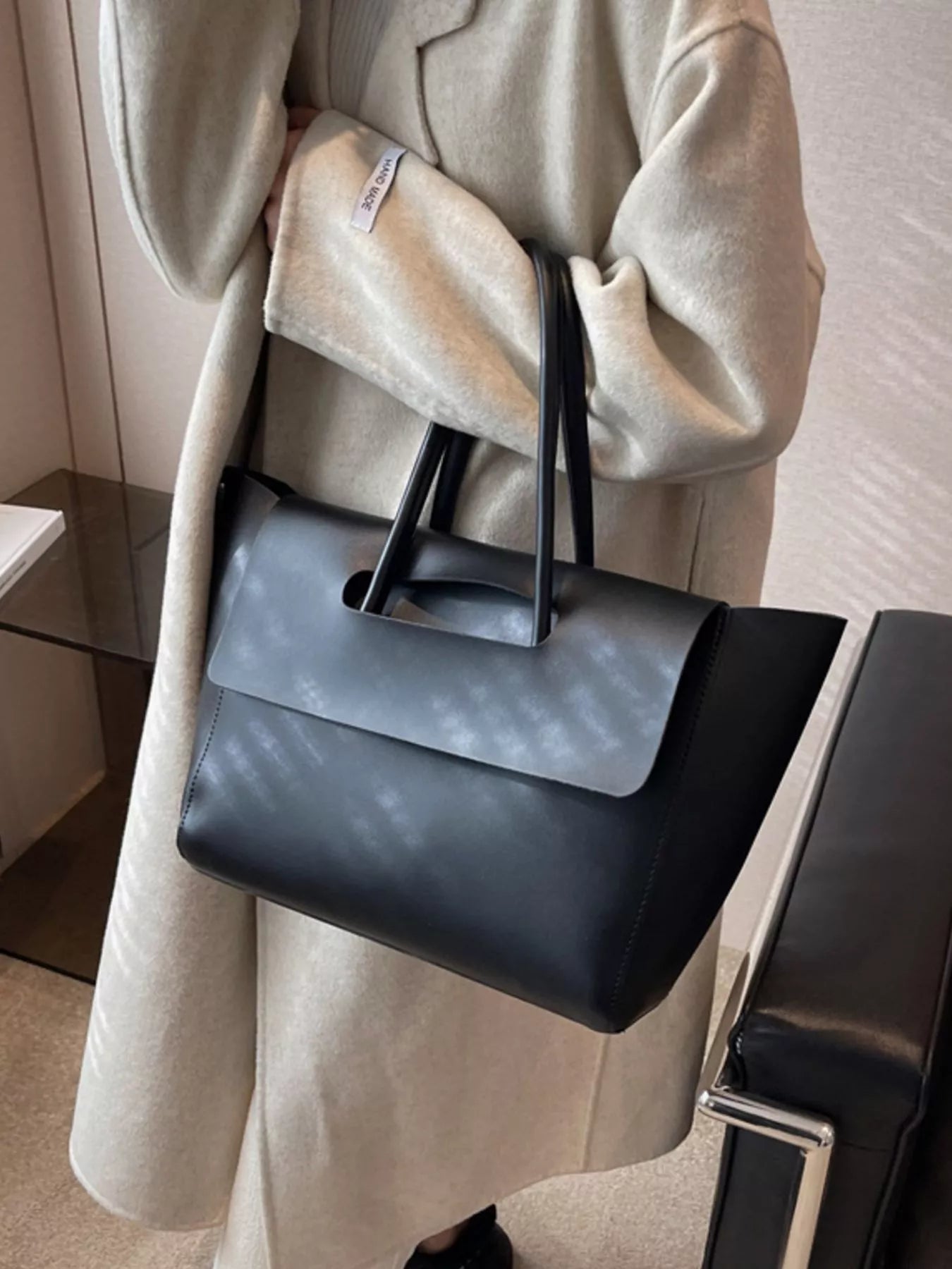 Solid Color Leather Handbag - Flip Flop Dynasty