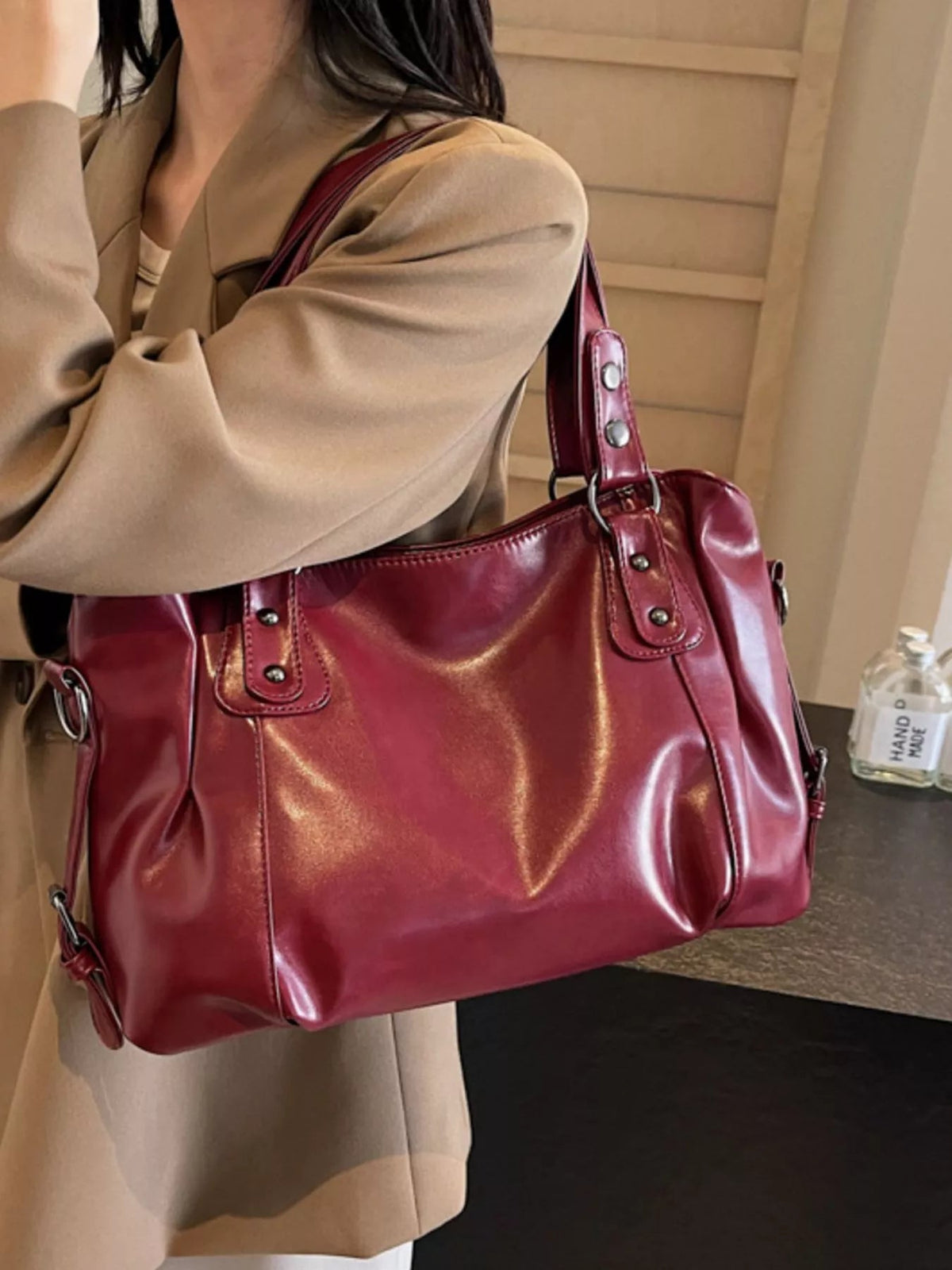 Vintage Style Leather Handbag - Flip Flop Dynasty