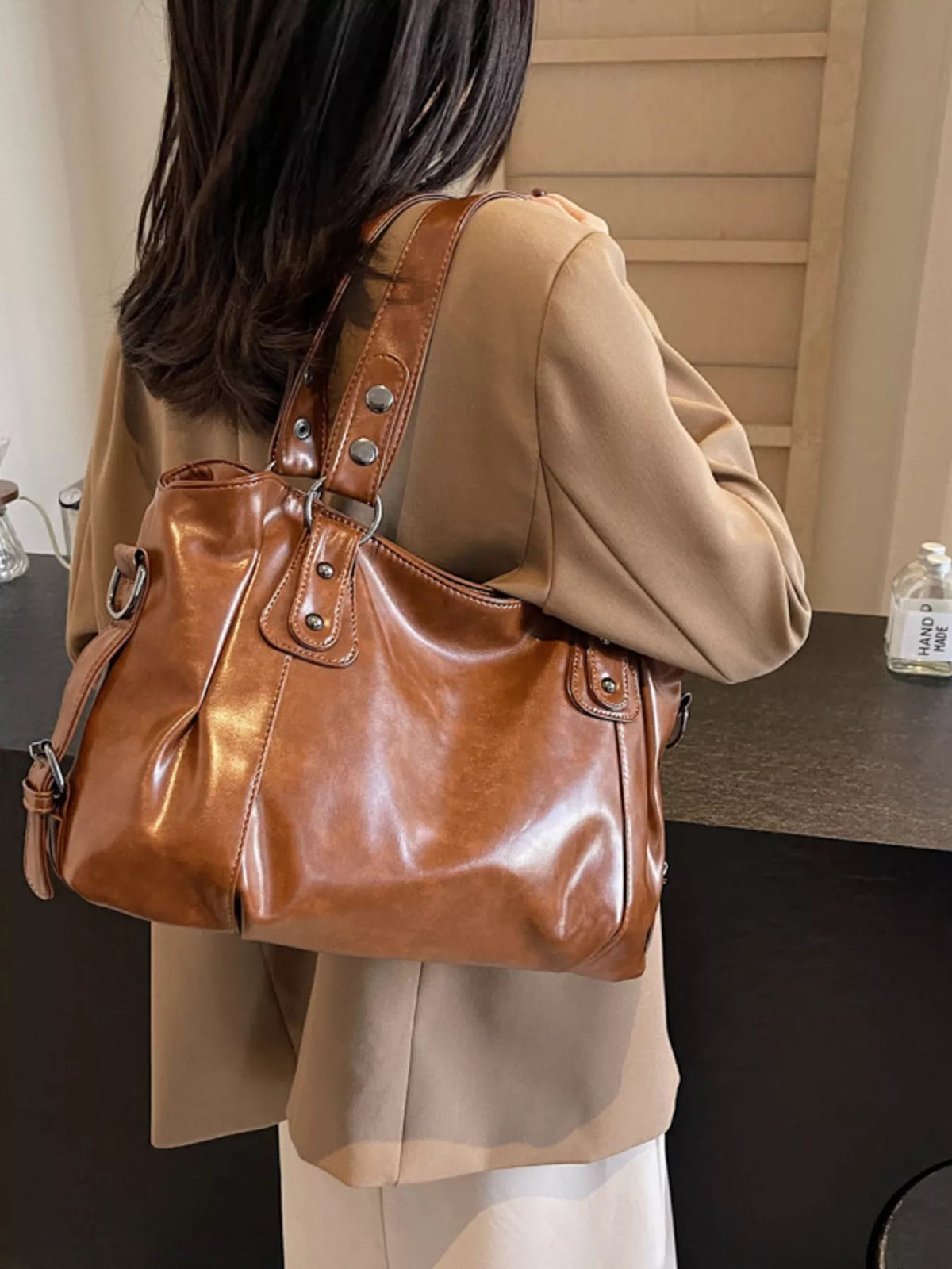 Vintage Style Leather Handbag - Flip Flop Dynasty