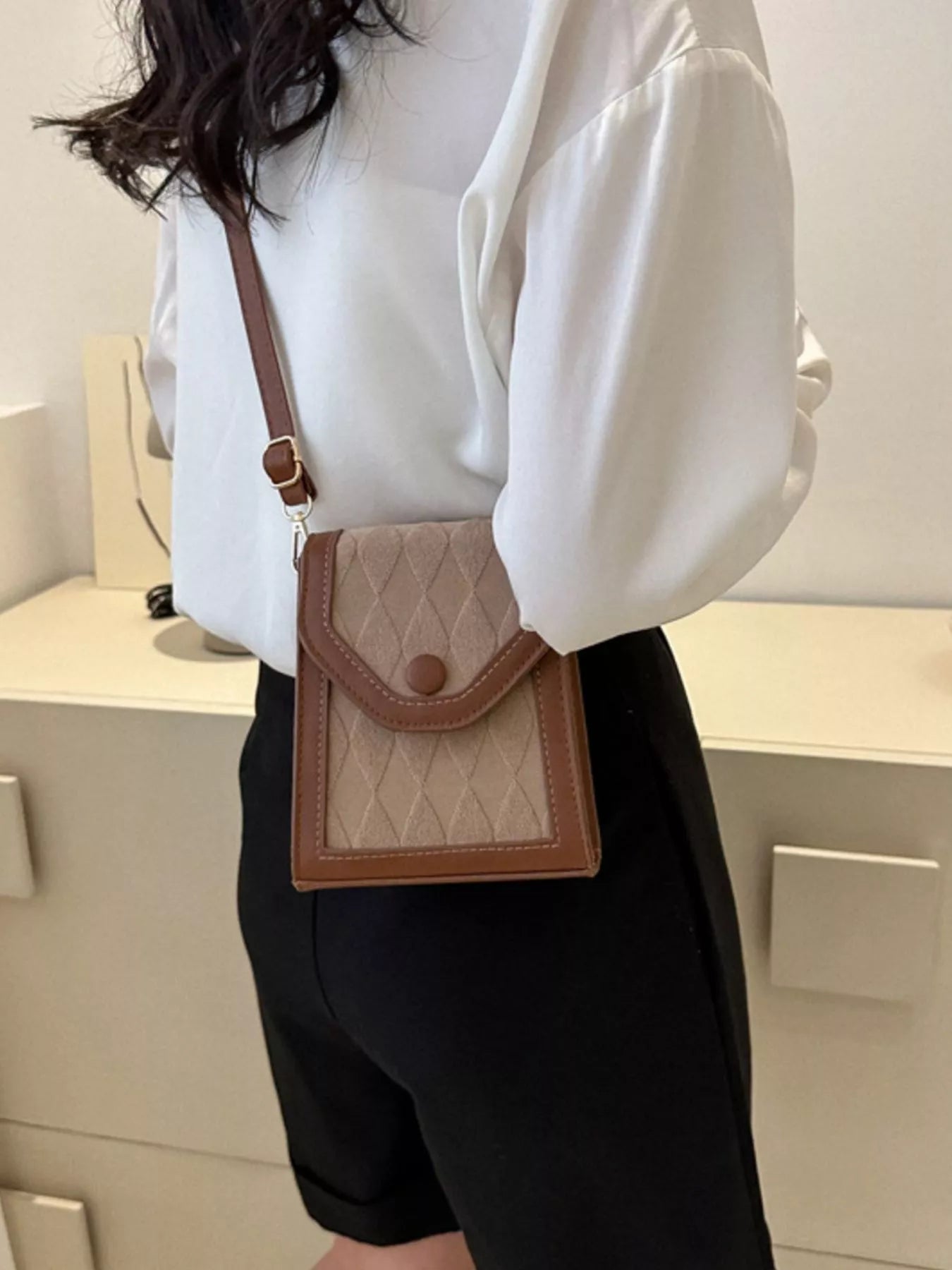 Adjustable Strap Flap Crossbody Bag - Flip Flop Dynasty