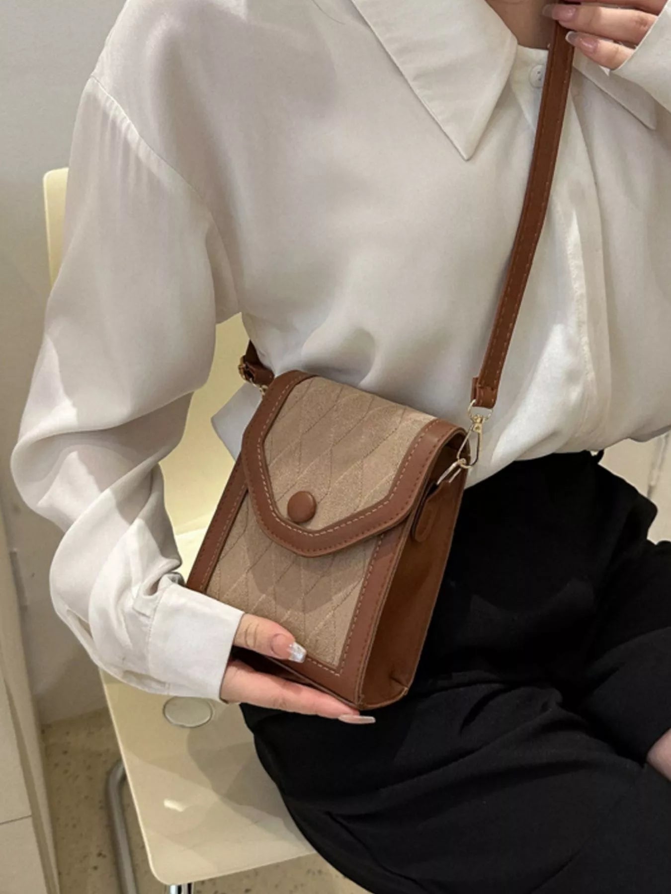 Adjustable Strap Flap Crossbody Bag - Flip Flop Dynasty