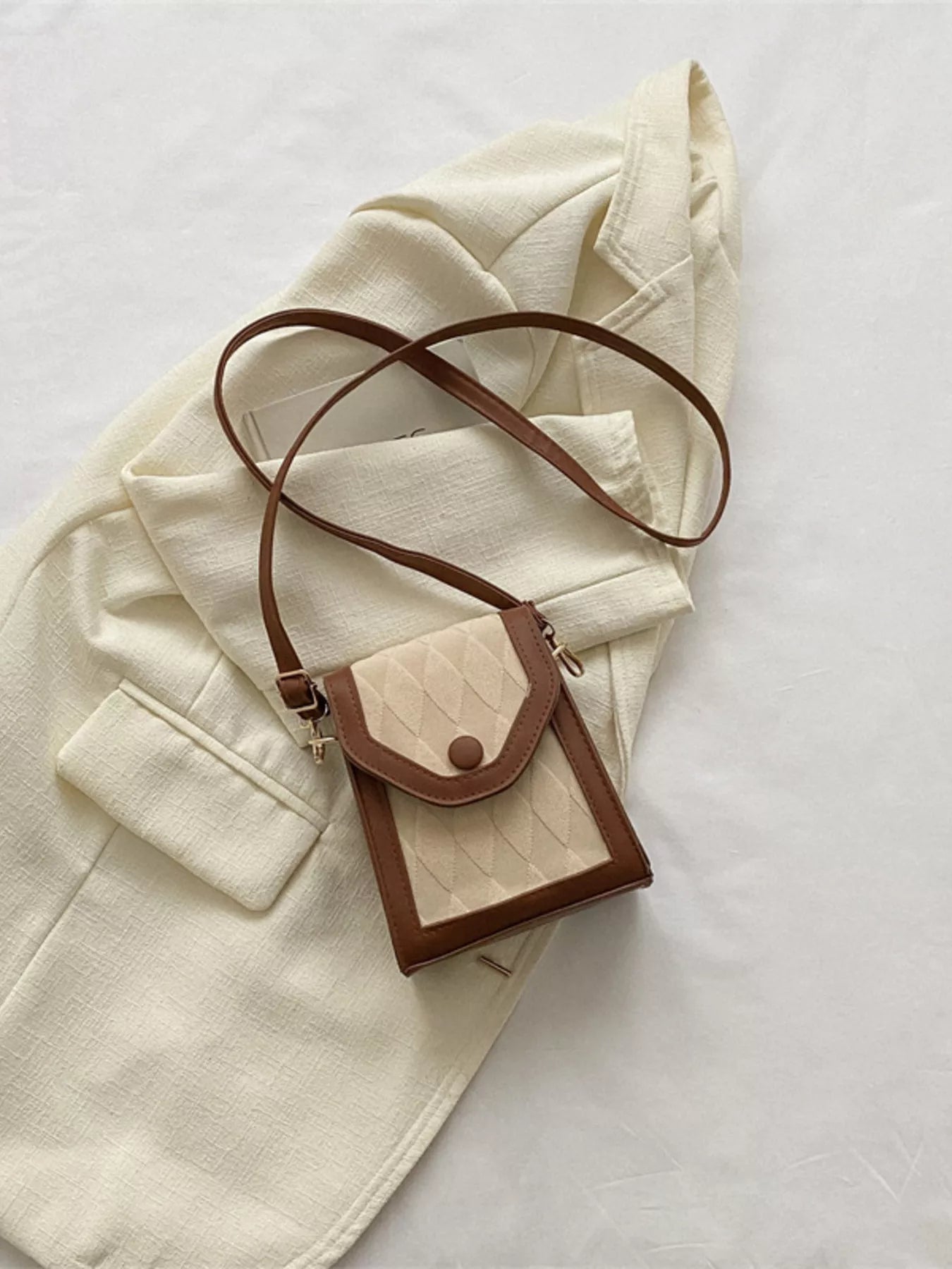 Adjustable Strap Flap Crossbody Bag - Flip Flop Dynasty