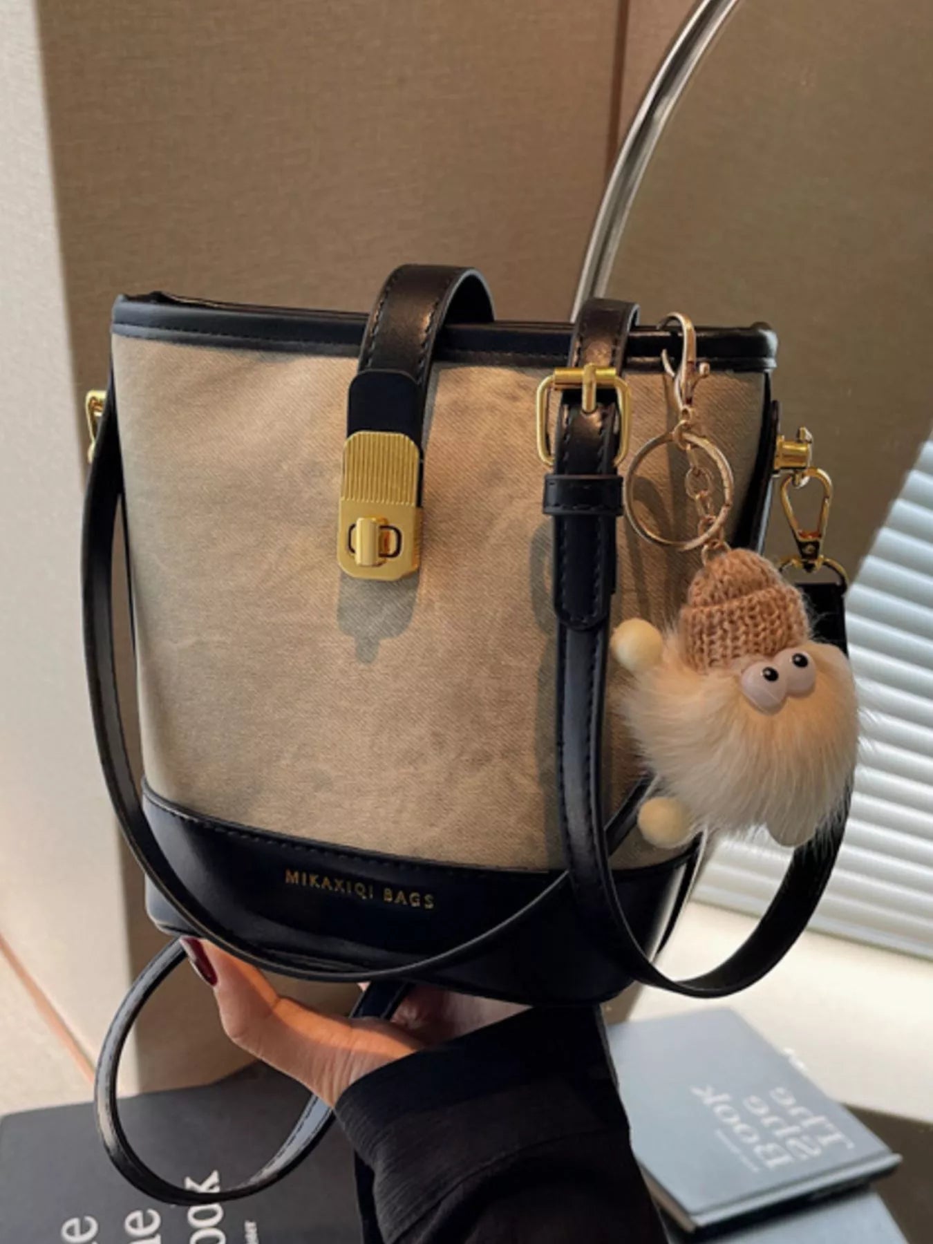 Bucket Crossbody Bag - Flip Flop Dynasty