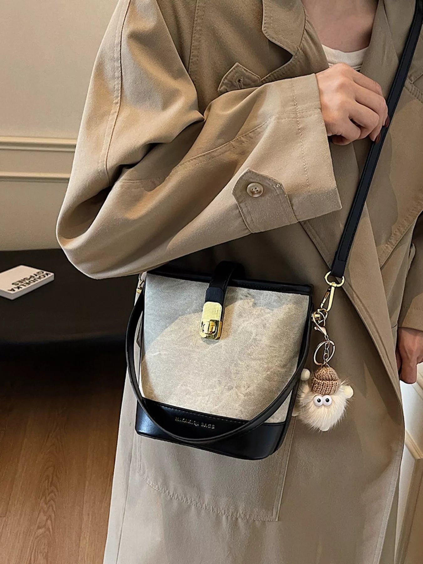 Bucket Crossbody Bag - Flip Flop Dynasty