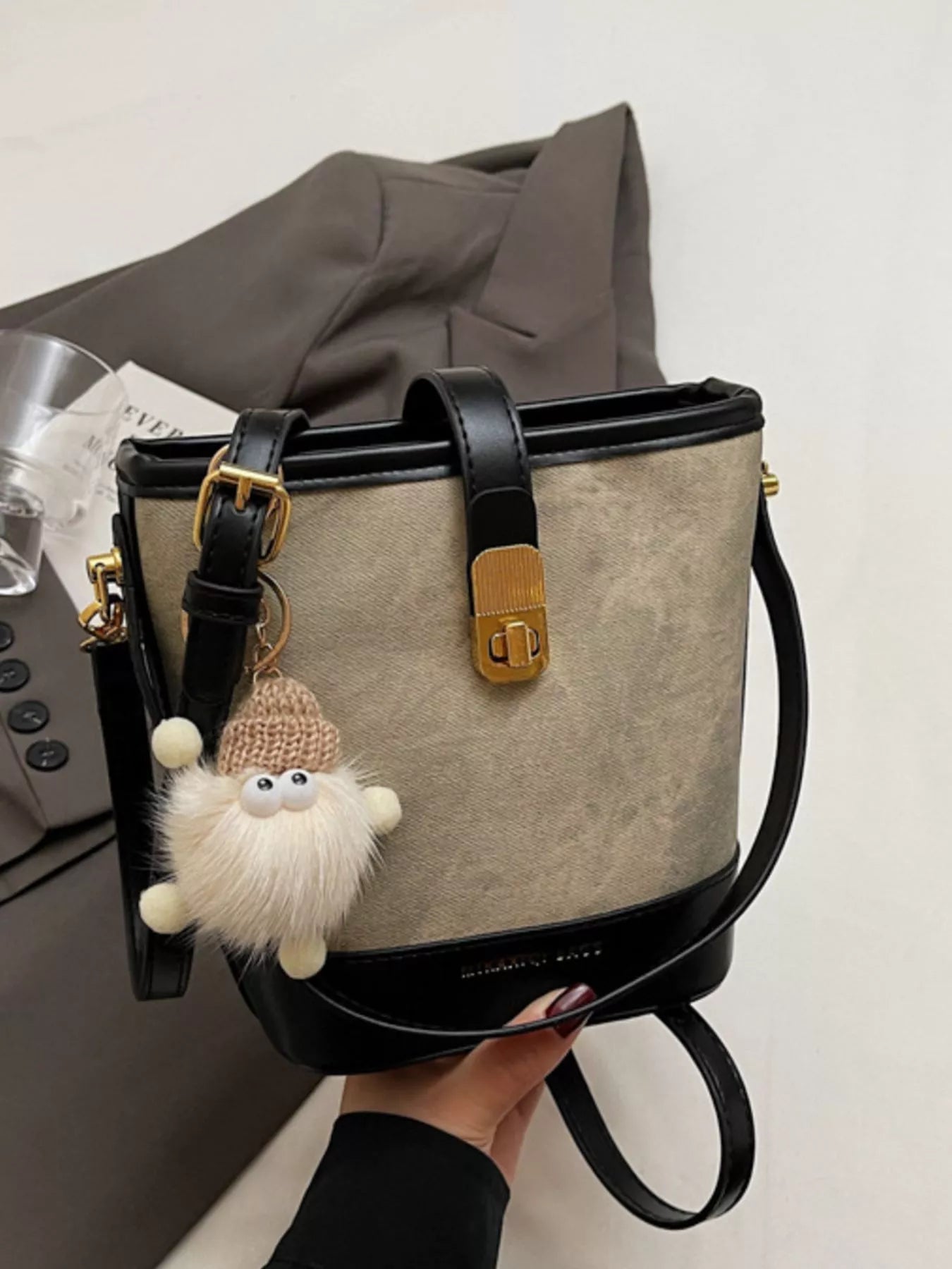 Bucket Crossbody Bag - Flip Flop Dynasty