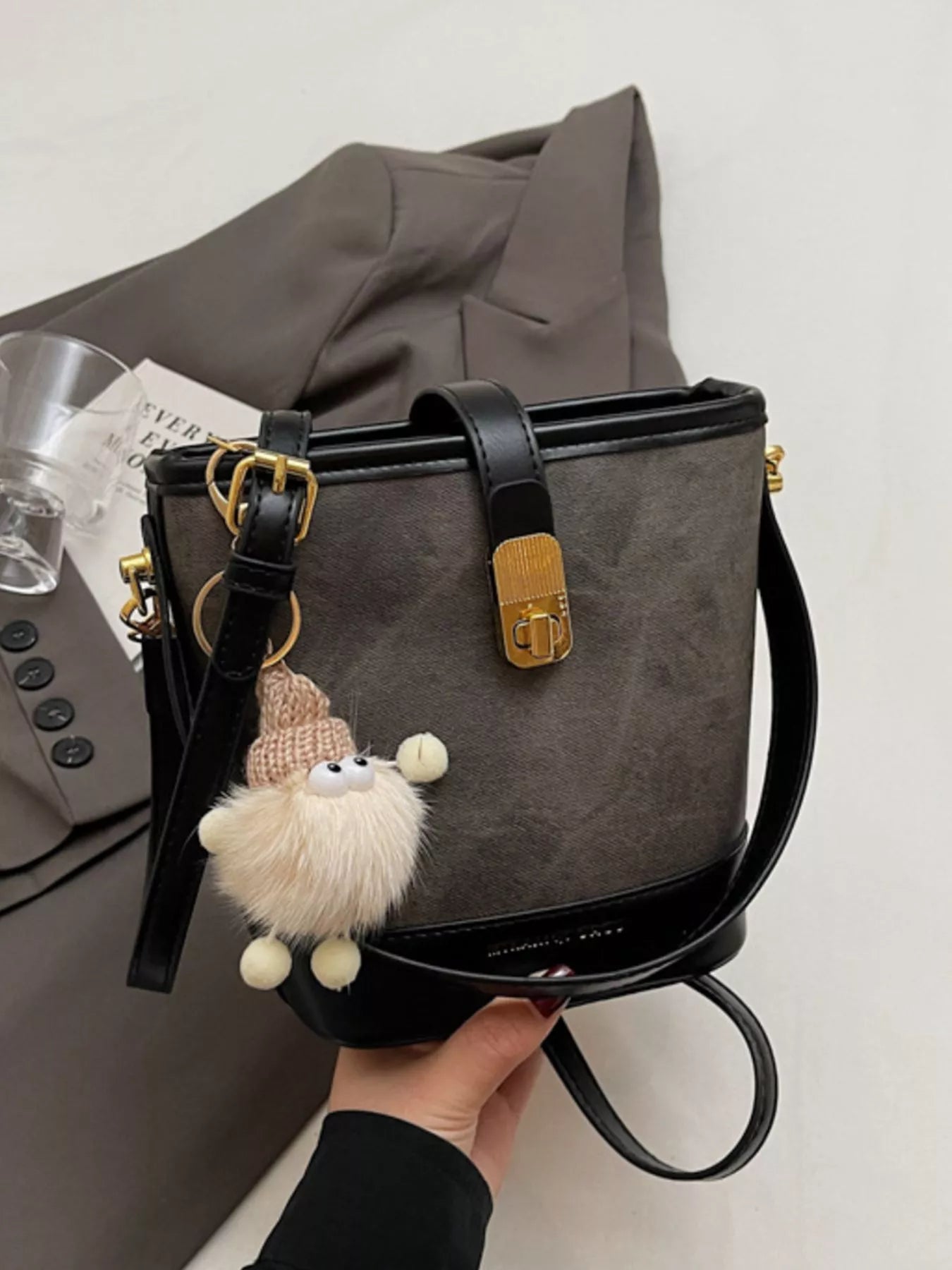 Bucket Crossbody Bag - Flip Flop Dynasty