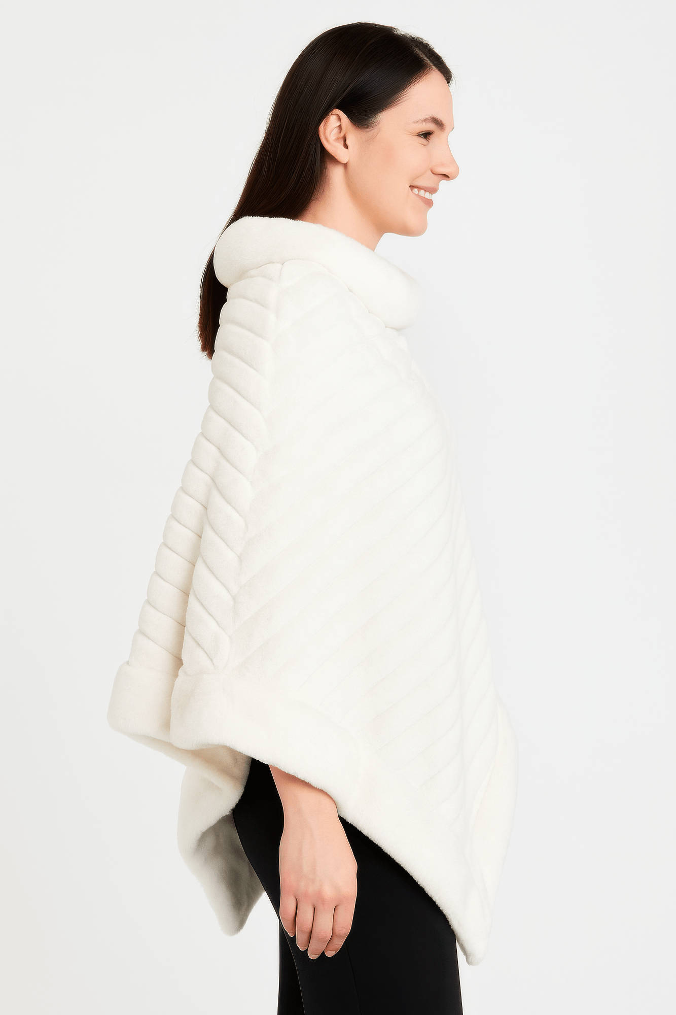 Elegant Faux Fur Winter White Poncho - Flip Flop Dynasty