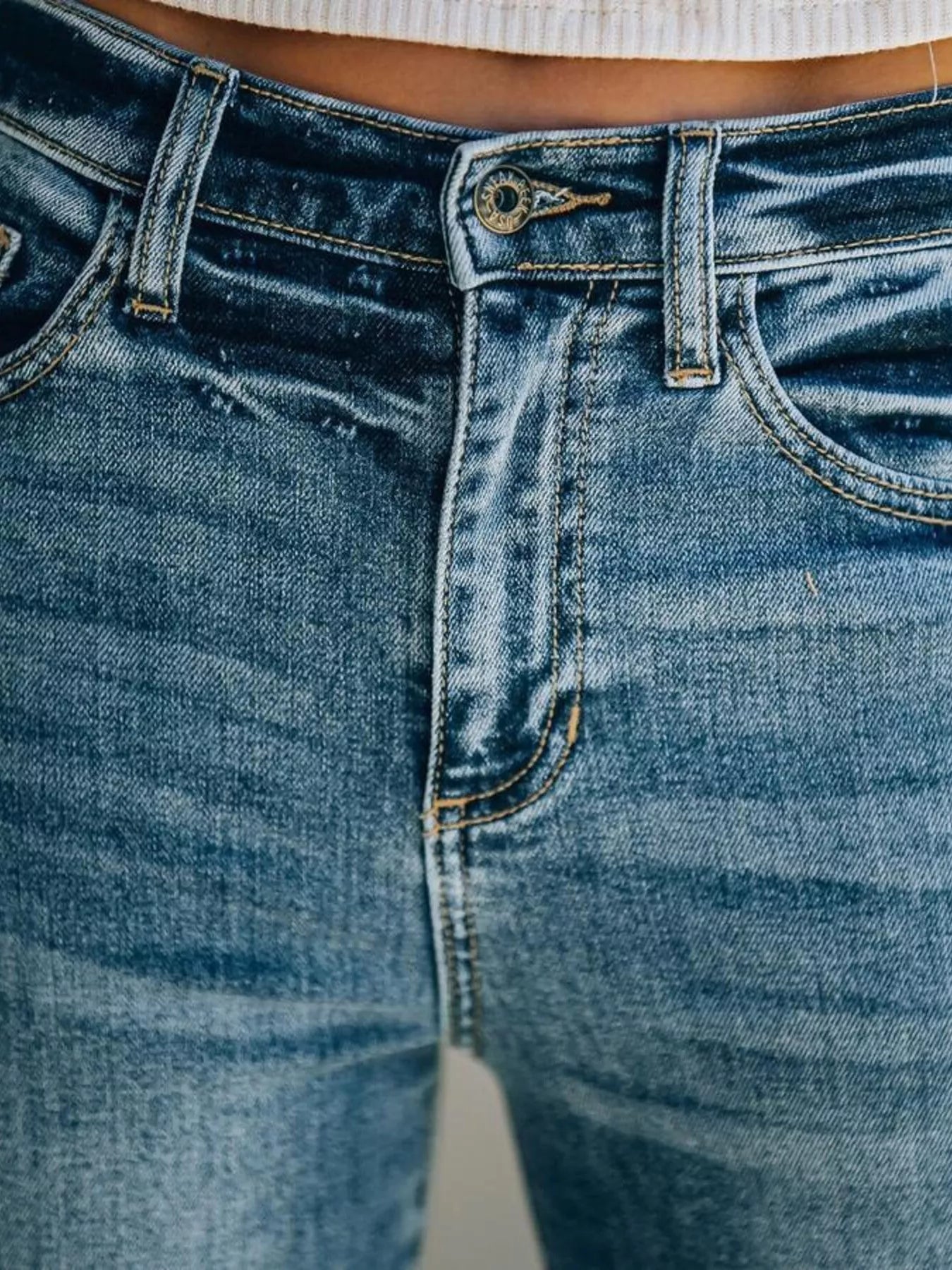 Frayed Hem High - Waisted Wide Leg Jeans - Flip Flop Dynasty