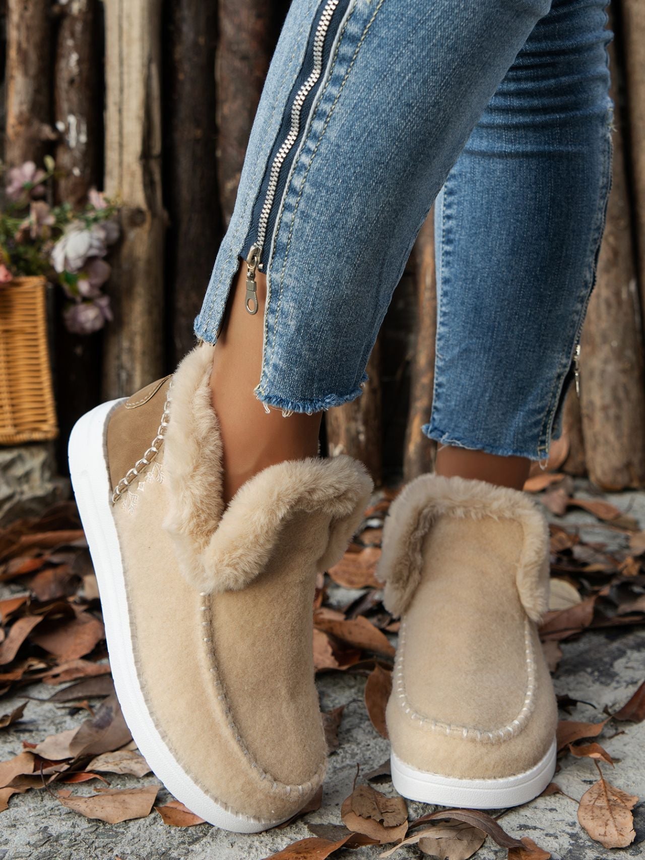 Furry Suede Round Toe Flat Sneakers - Flip Flop Dynasty