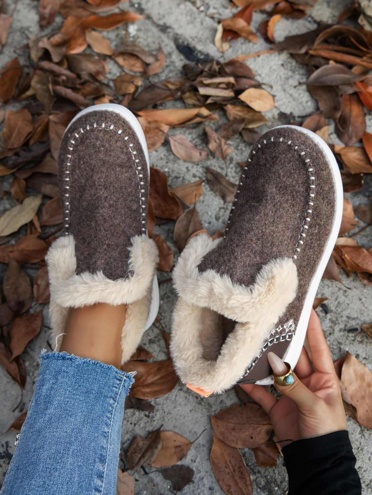 Furry Suede Round Toe Flat Sneakers - Flip Flop Dynasty