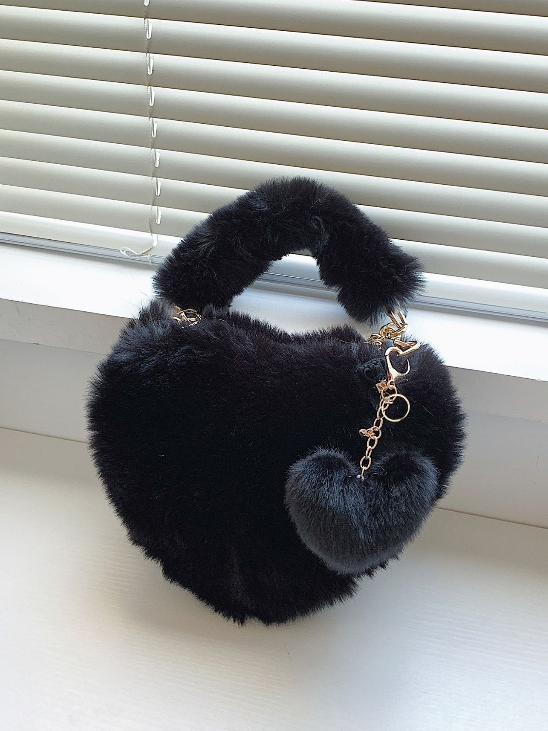 Heart Shape Faux Fur Handbag - Flip Flop Dynasty