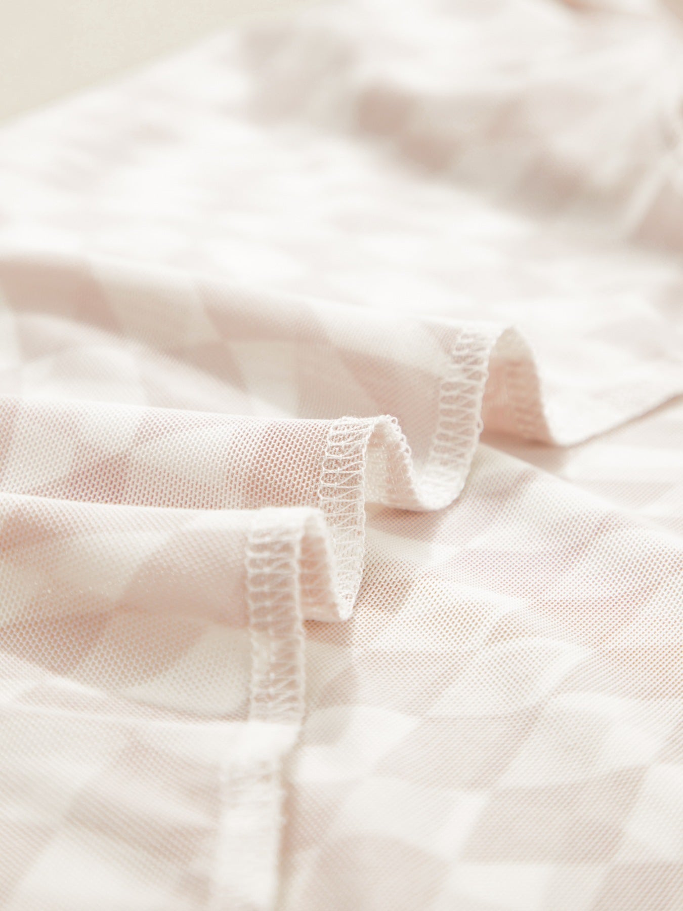 heckered Print Crew Neck Mesh T Shirt - Flip Flop Dynasty