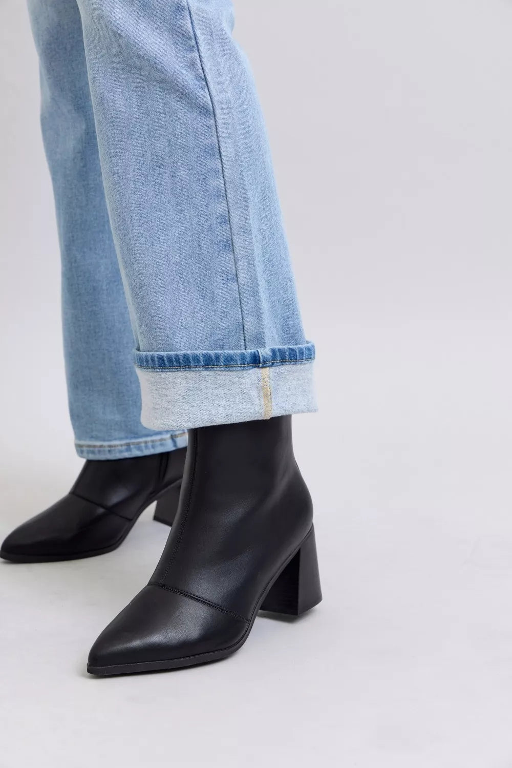 Judy Blue Mid Rise Thermal Bootcut Jeans - Flip Flop Dynasty