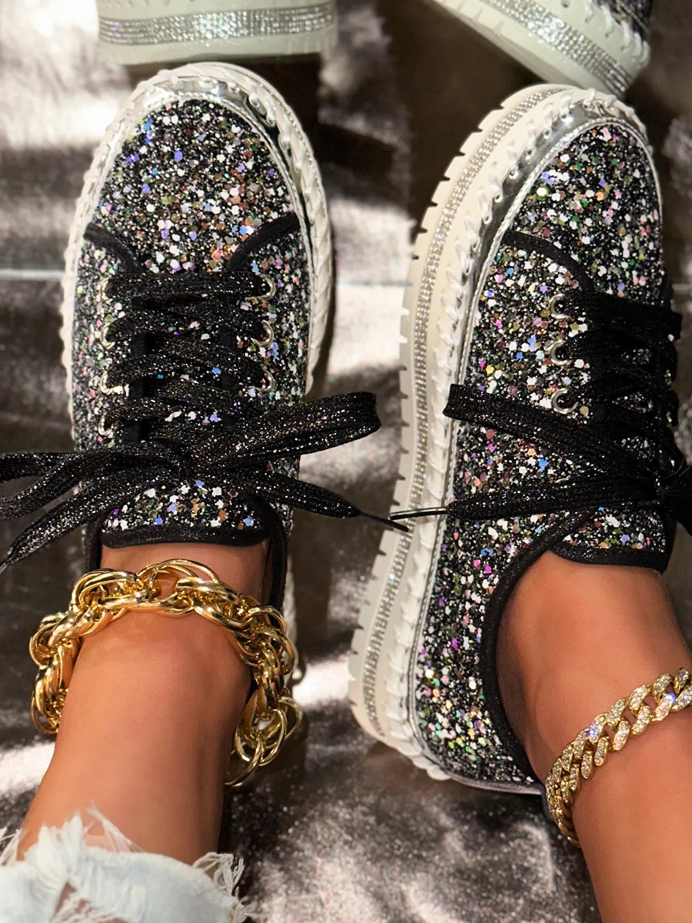 Lace Up Round Toe Platform Sneakers - Flip Flop Dynasty
