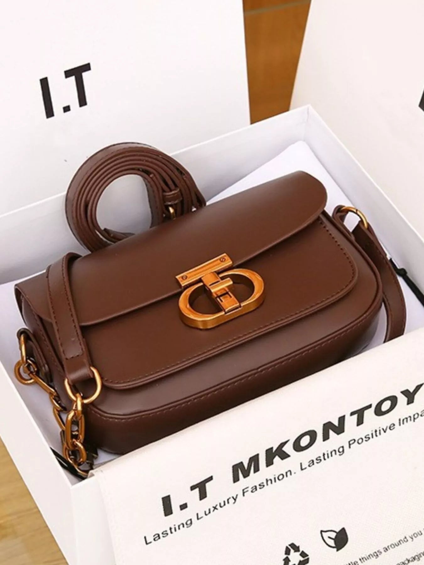 Leather Flap Shoulder Bag - Flip Flop Dynasty