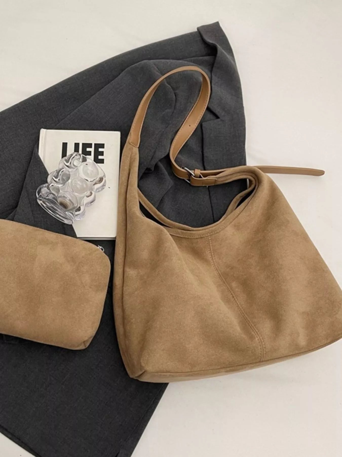 Lightweight Adjustable Strap Handbag - Flip Flop Dynasty