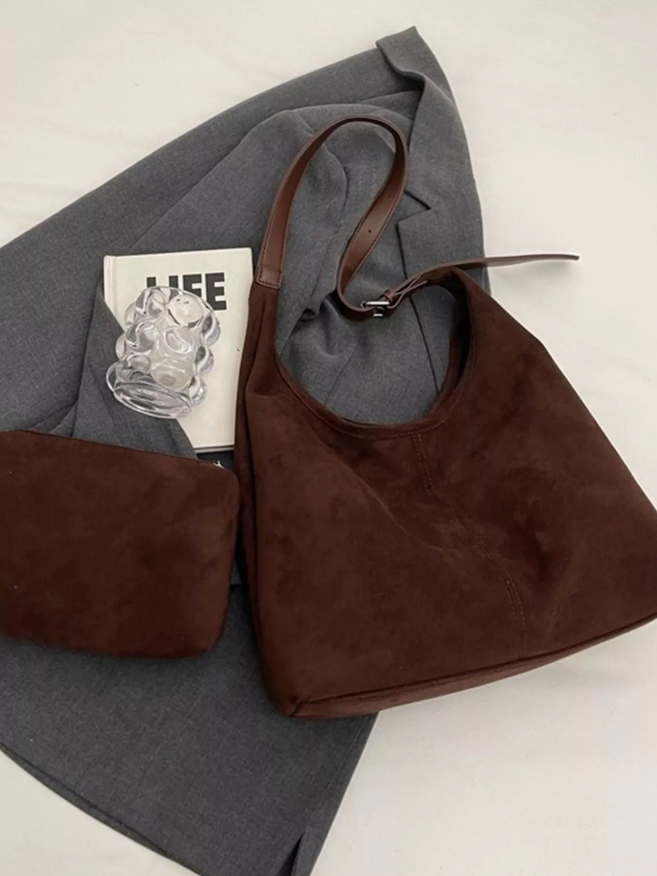 Lightweight Adjustable Strap Handbag - Flip Flop Dynasty