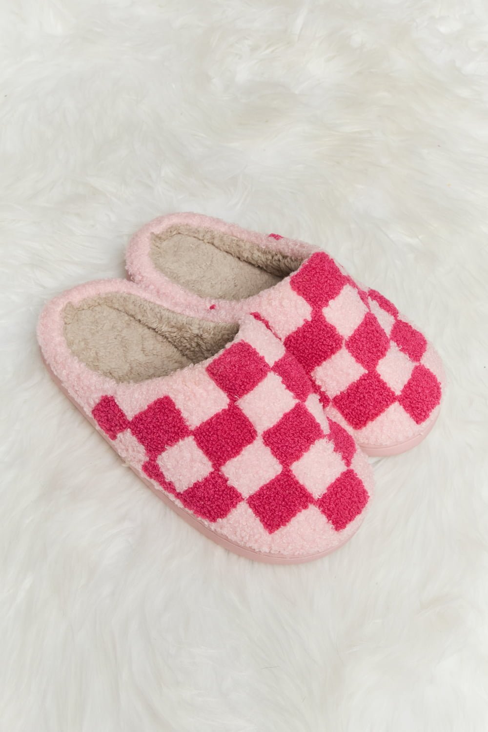 Melody Checkered Print Plush Slide Slippers - Flip Flop Dynasty