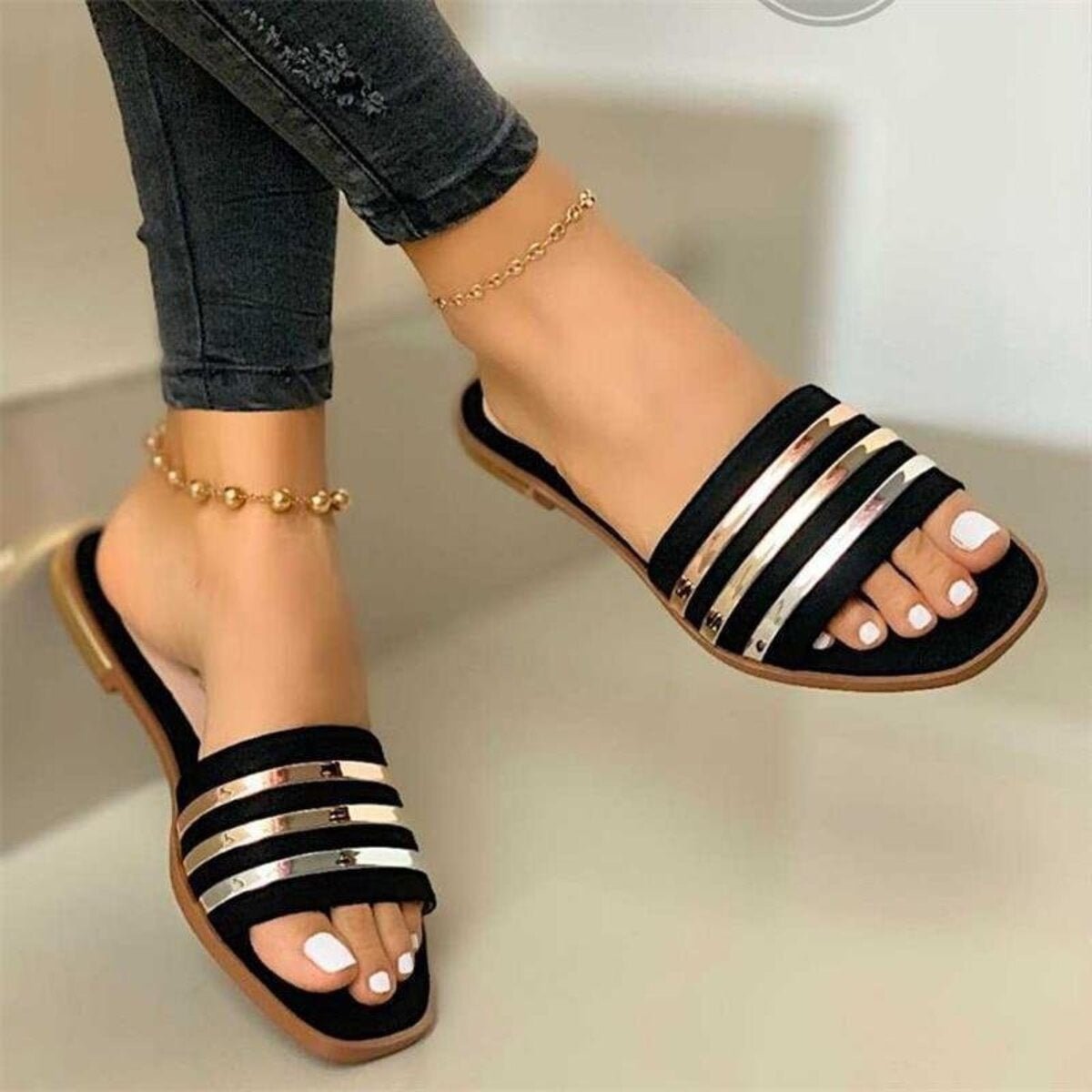 Open Toe Striped Flat Sandals - Flip Flop Dynasty